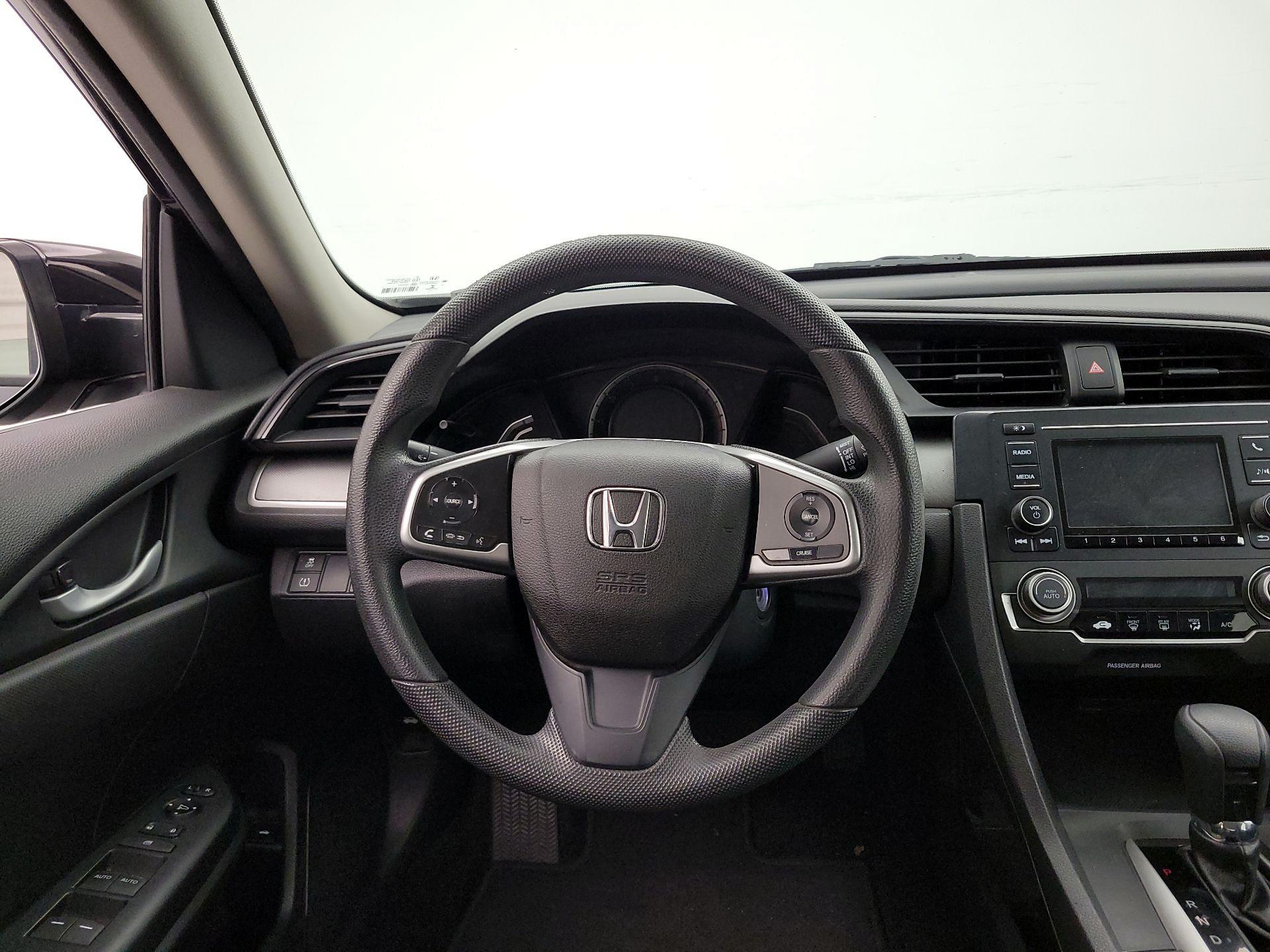 Thumbnail: 2016 Honda Civic - 10