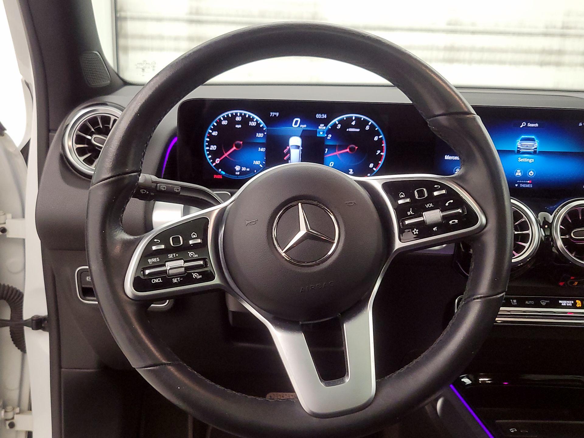 Thumbnail: 2023 Mercedes-Benz GLB - 10