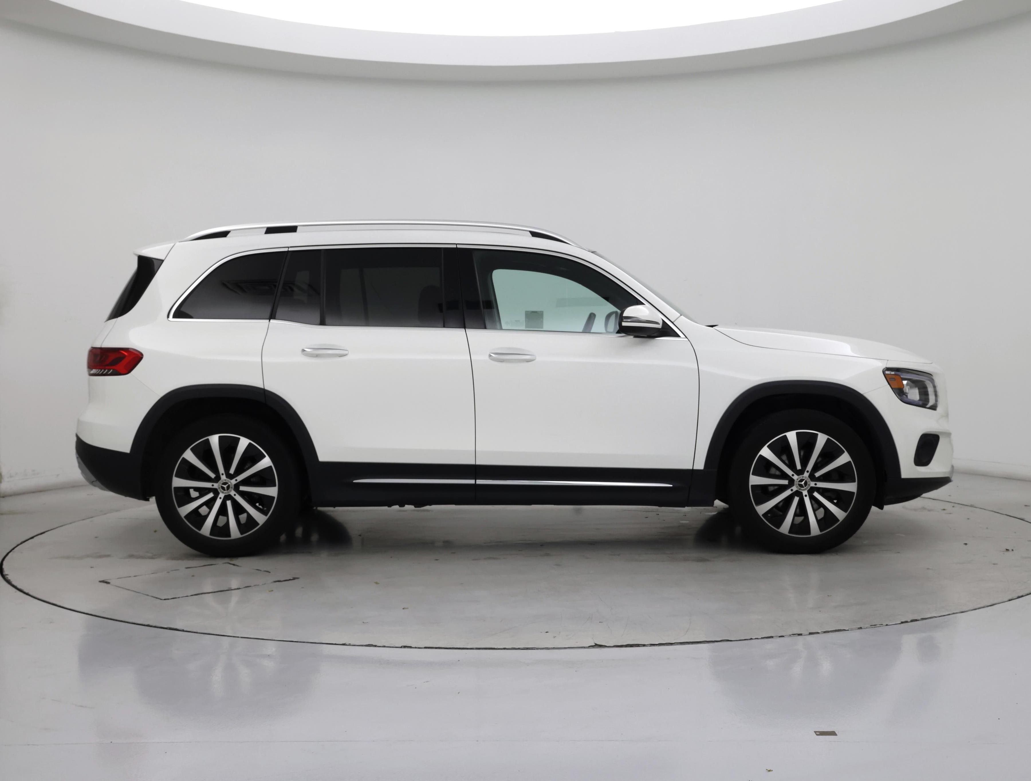 Thumbnail: 2023 Mercedes-Benz GLB - 7