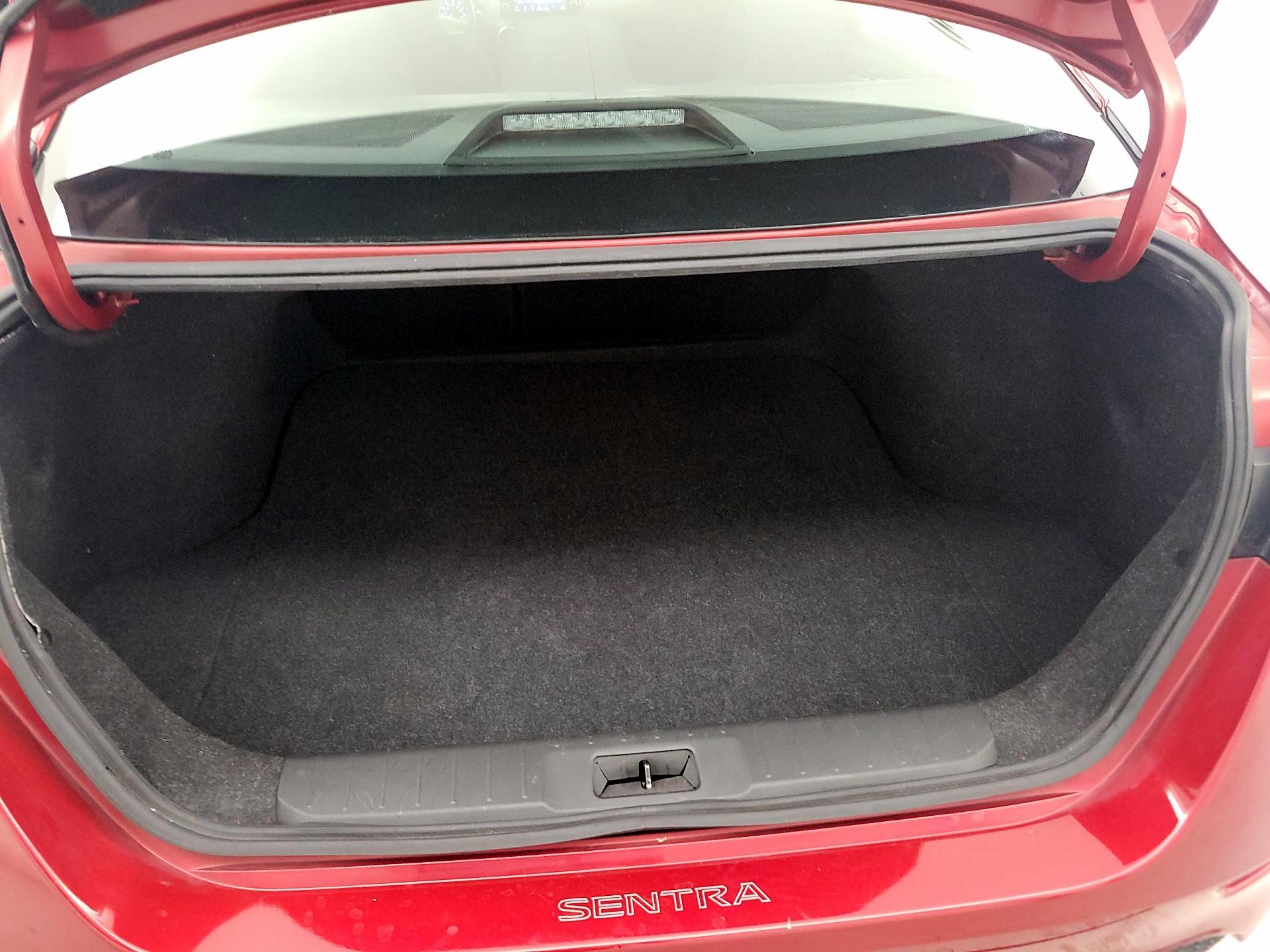 Thumbnail: 2021 Nissan Sentra - 20