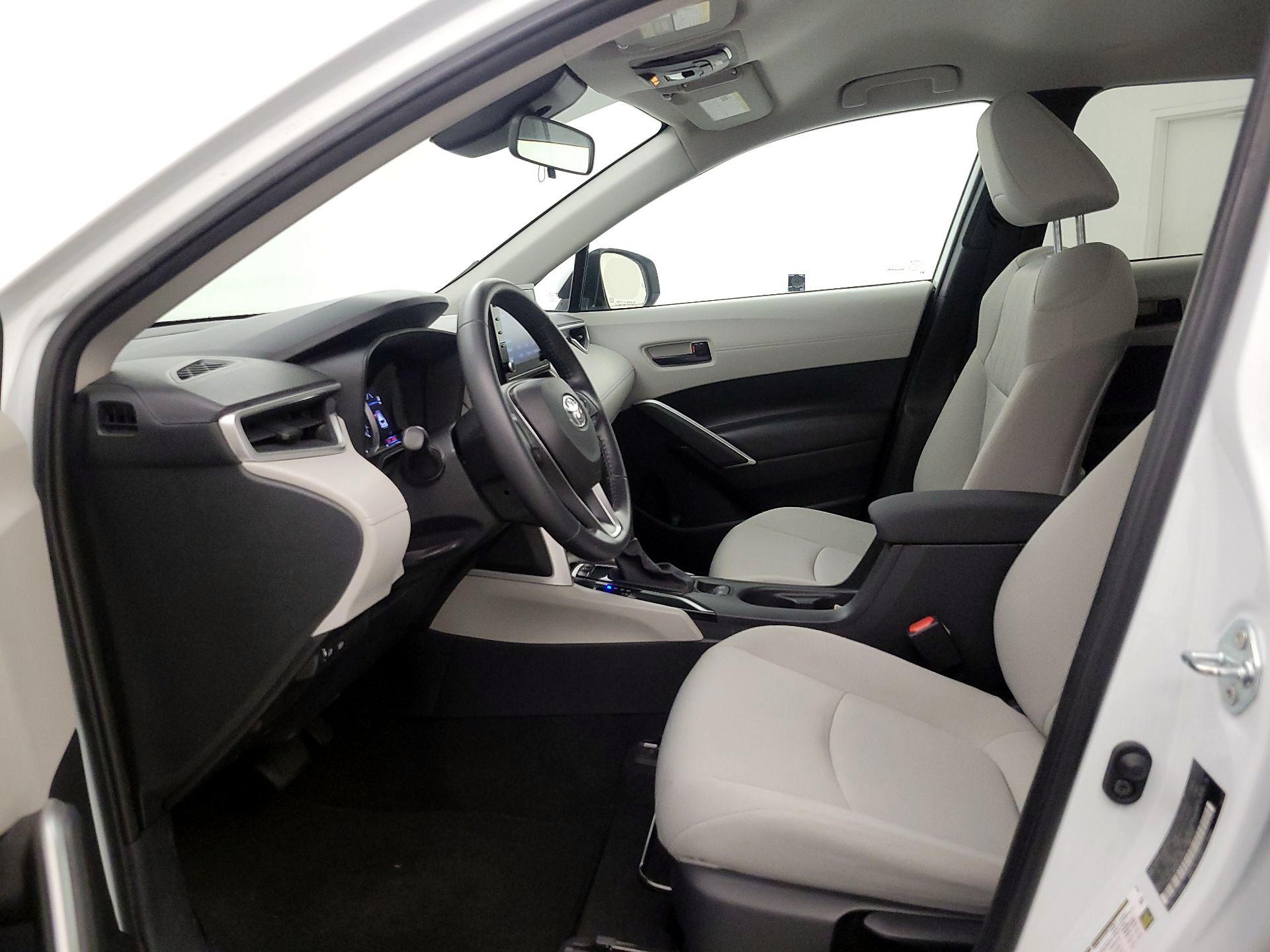 Thumbnail: 2022 Toyota Corolla Cross - 11