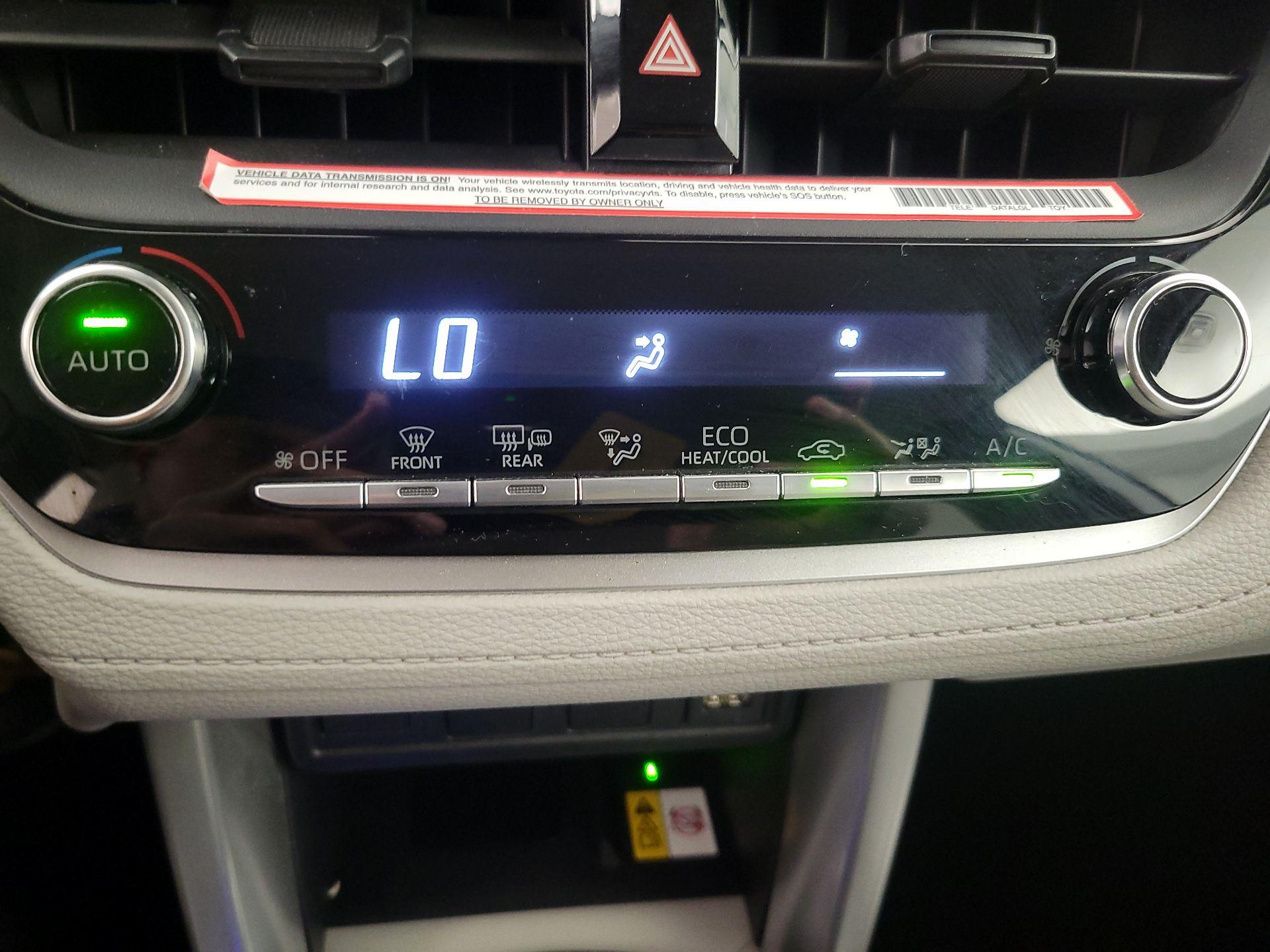 Thumbnail: 2022 Toyota Corolla Cross - 16