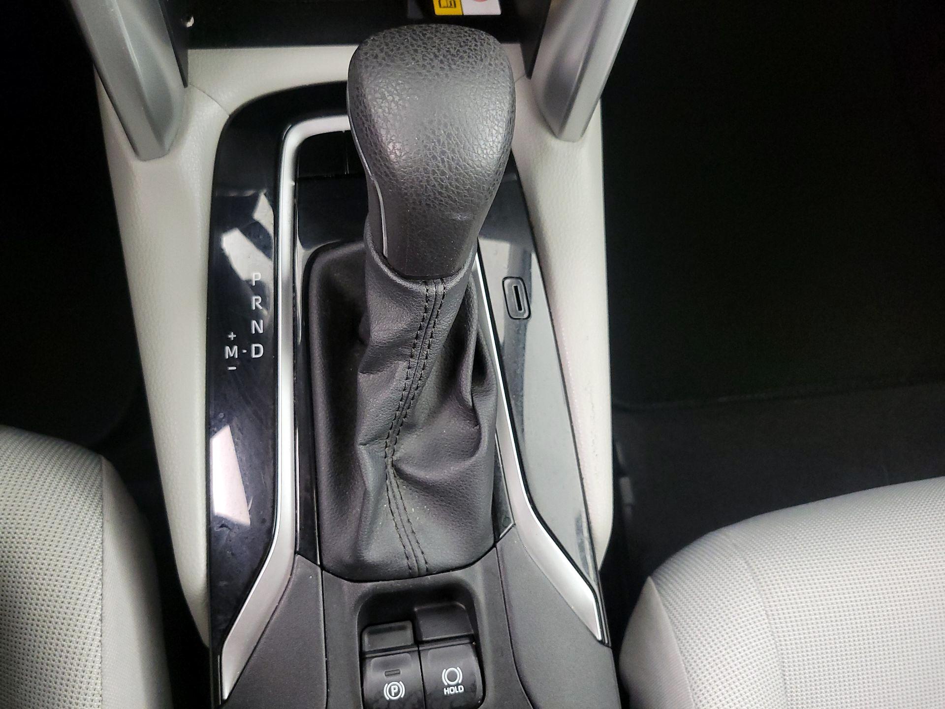 Thumbnail: 2022 Toyota Corolla Cross - 17