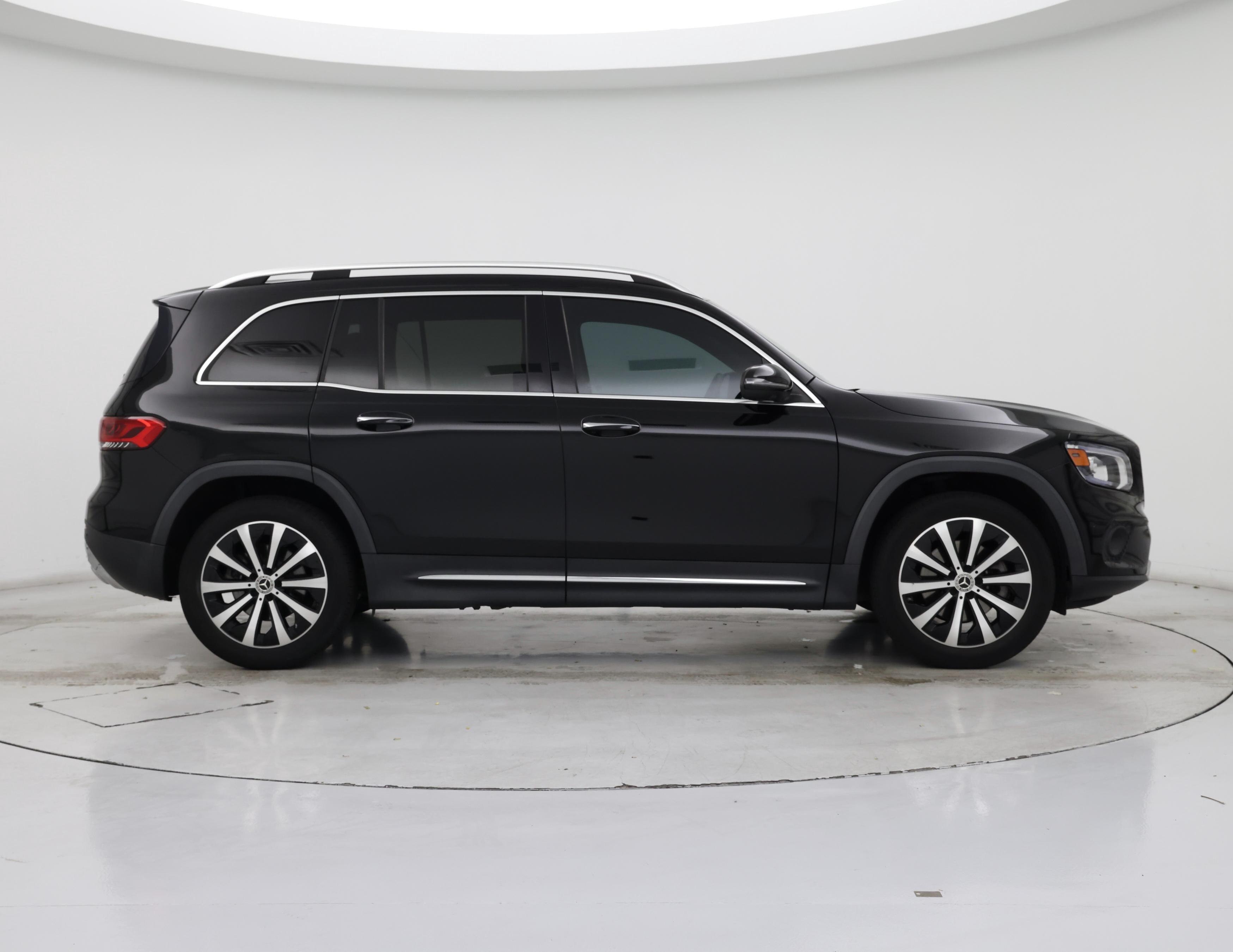 Thumbnail: 2021 Mercedes-Benz GLB - 7