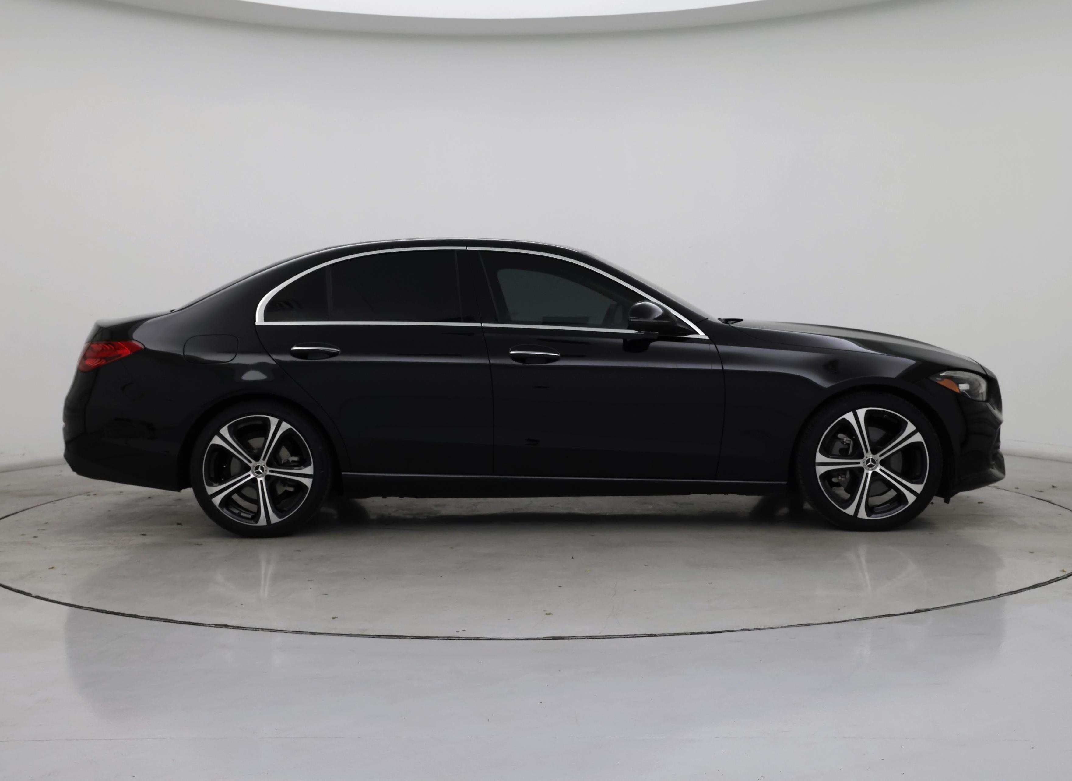 Thumbnail: 2022 Mercedes-Benz C-Class - 7