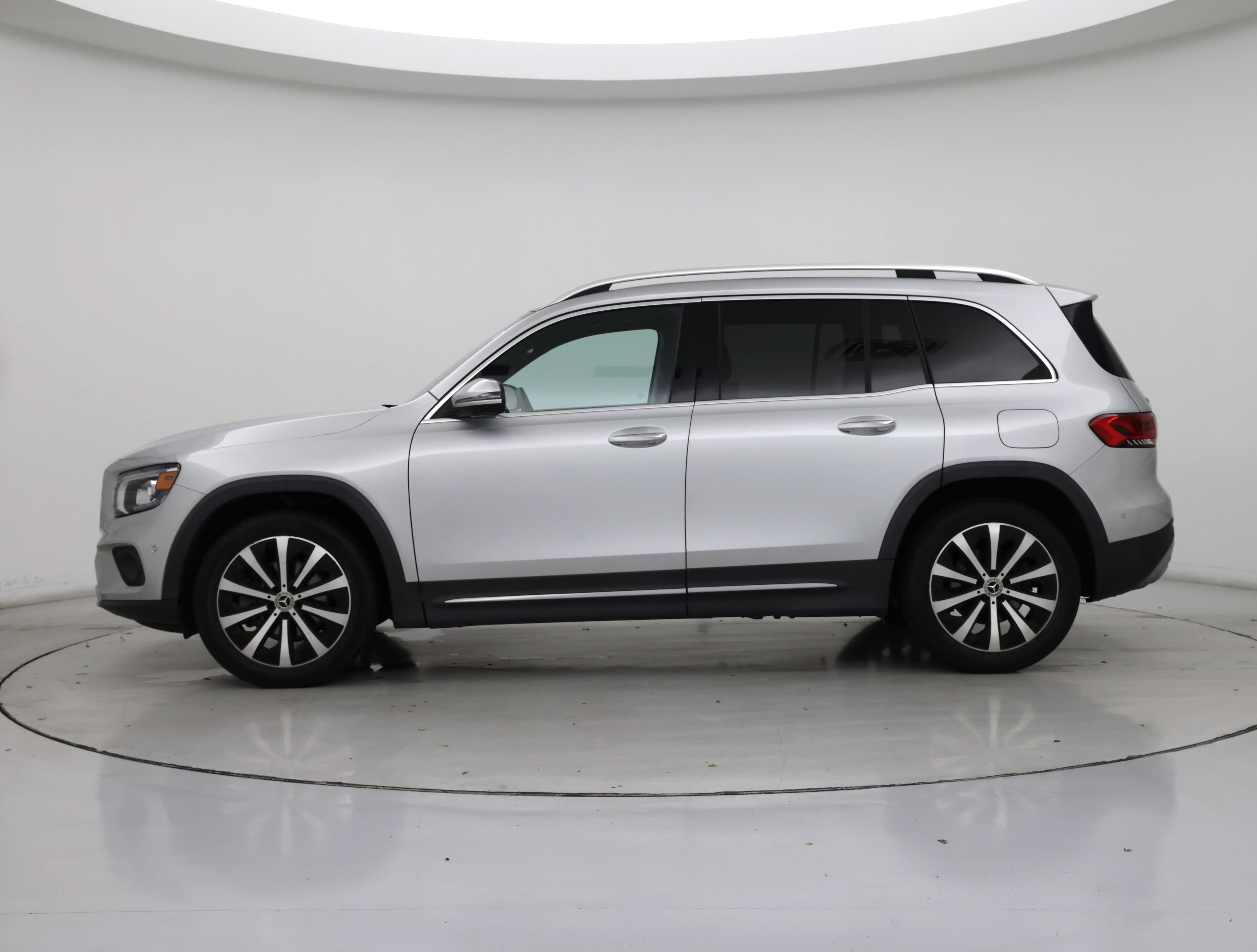 Thumbnail: 2022 Mercedes-Benz GLB - 3