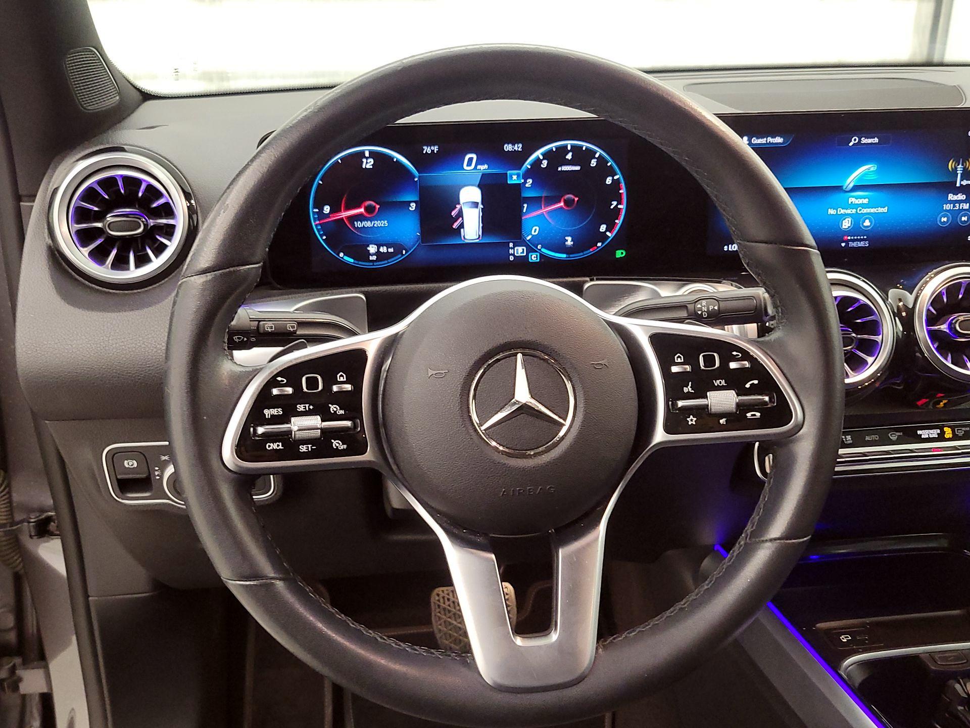 Thumbnail: 2022 Mercedes-Benz GLB - 10