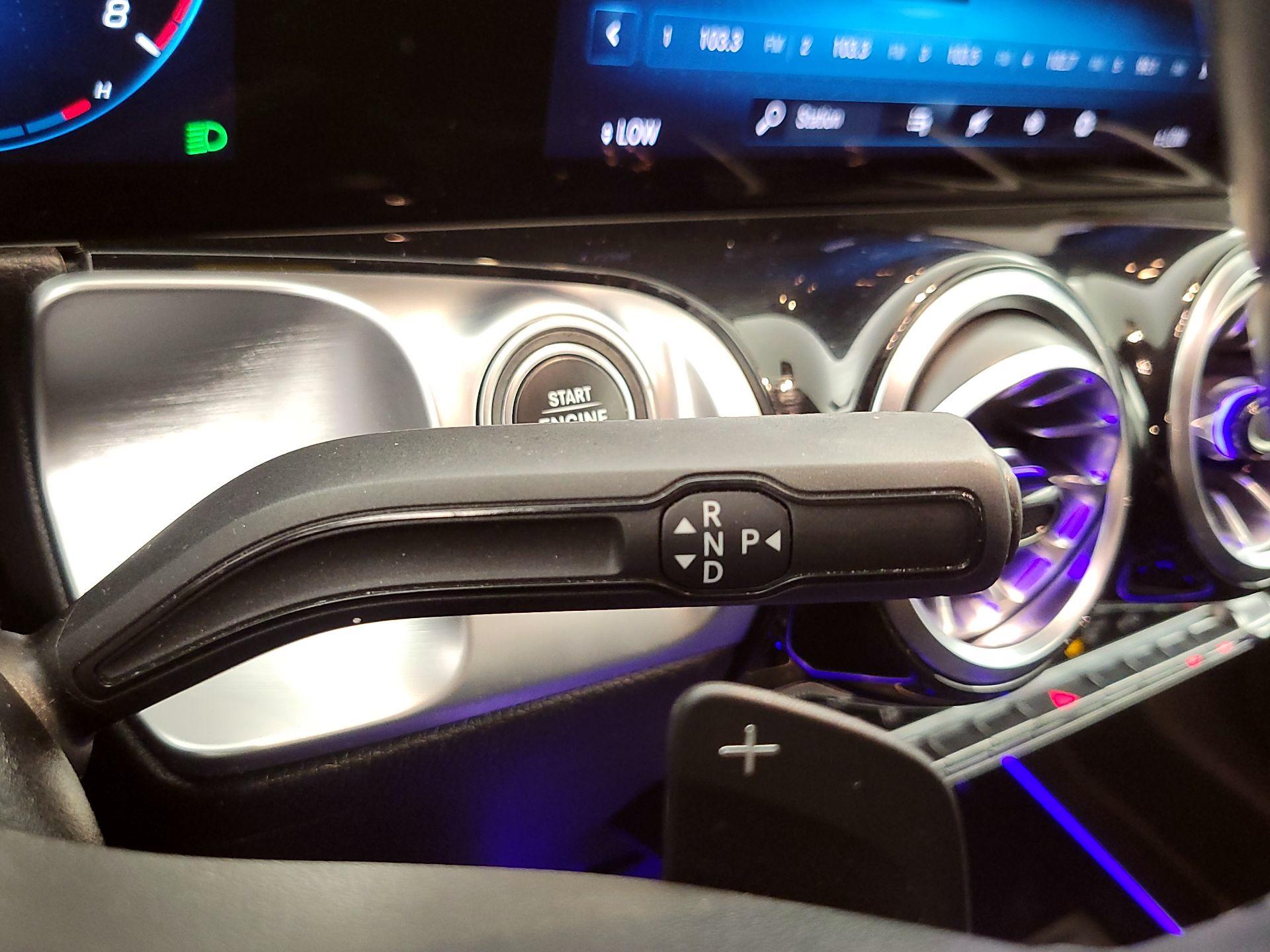 Thumbnail: 2022 Mercedes-Benz GLB - 17