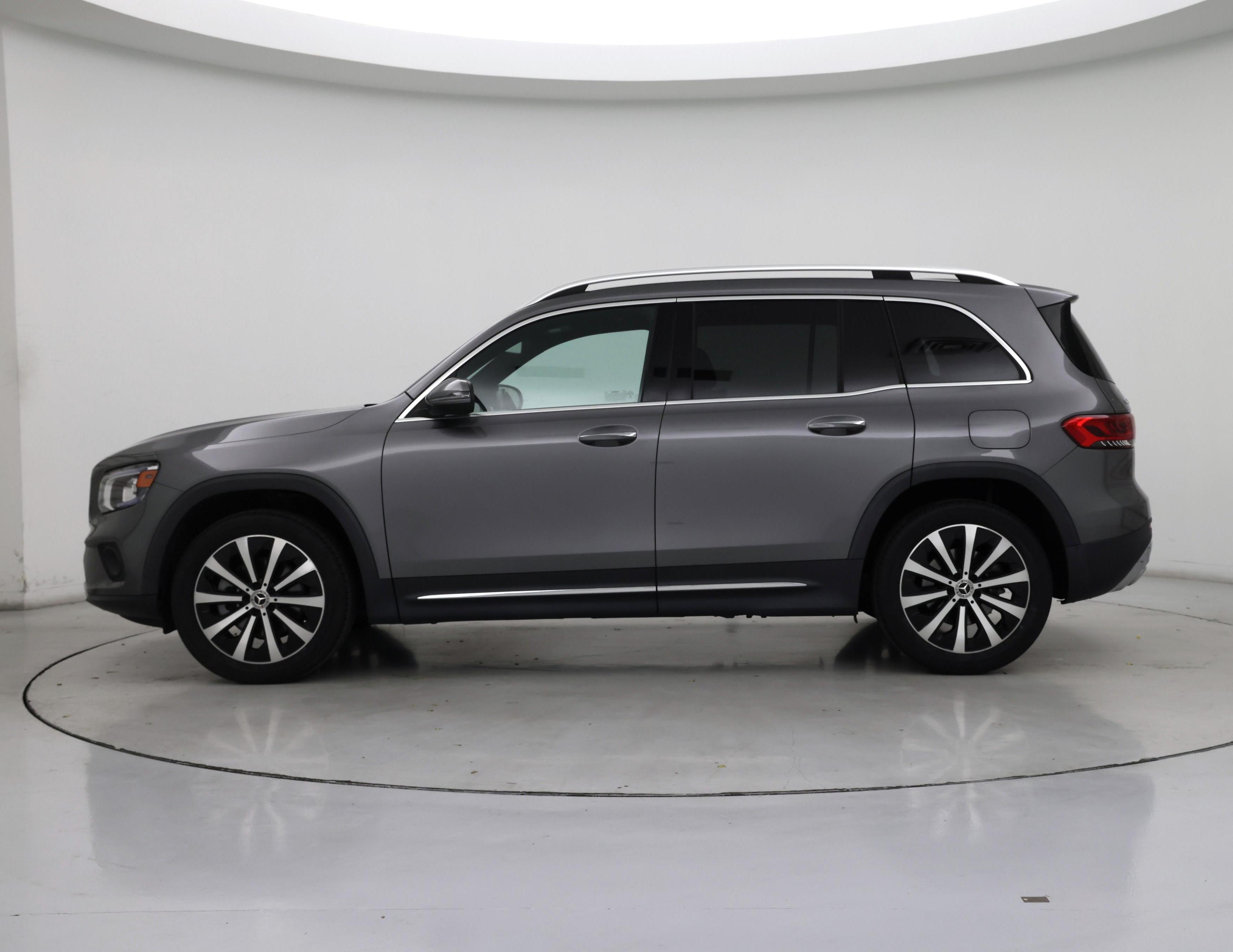 Thumbnail: 2022 Mercedes-Benz GLB - 3
