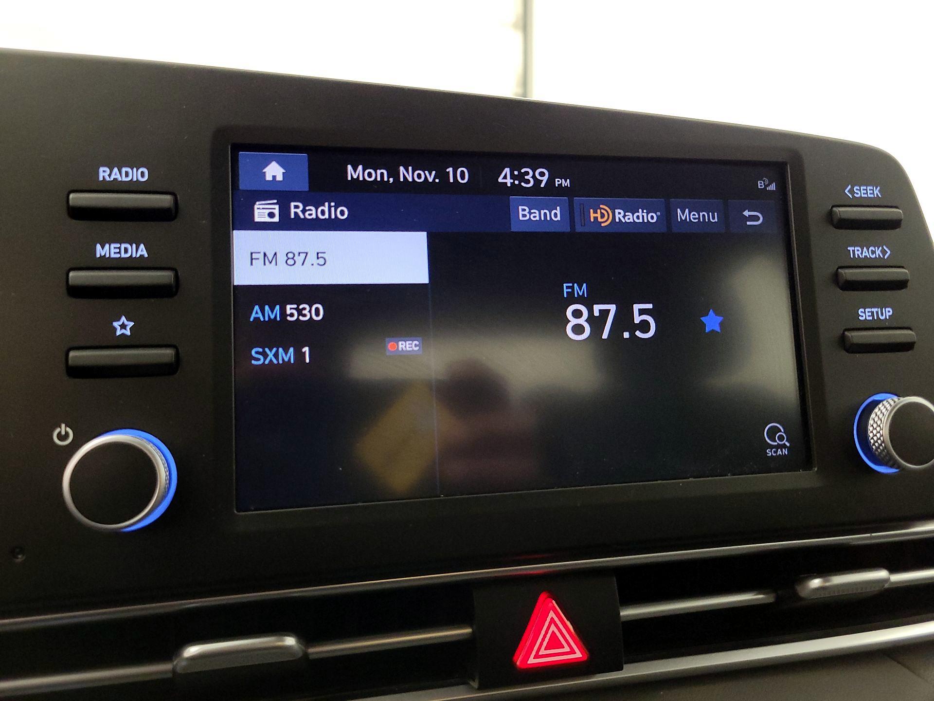 Thumbnail: 2023 Hyundai Elantra - 15