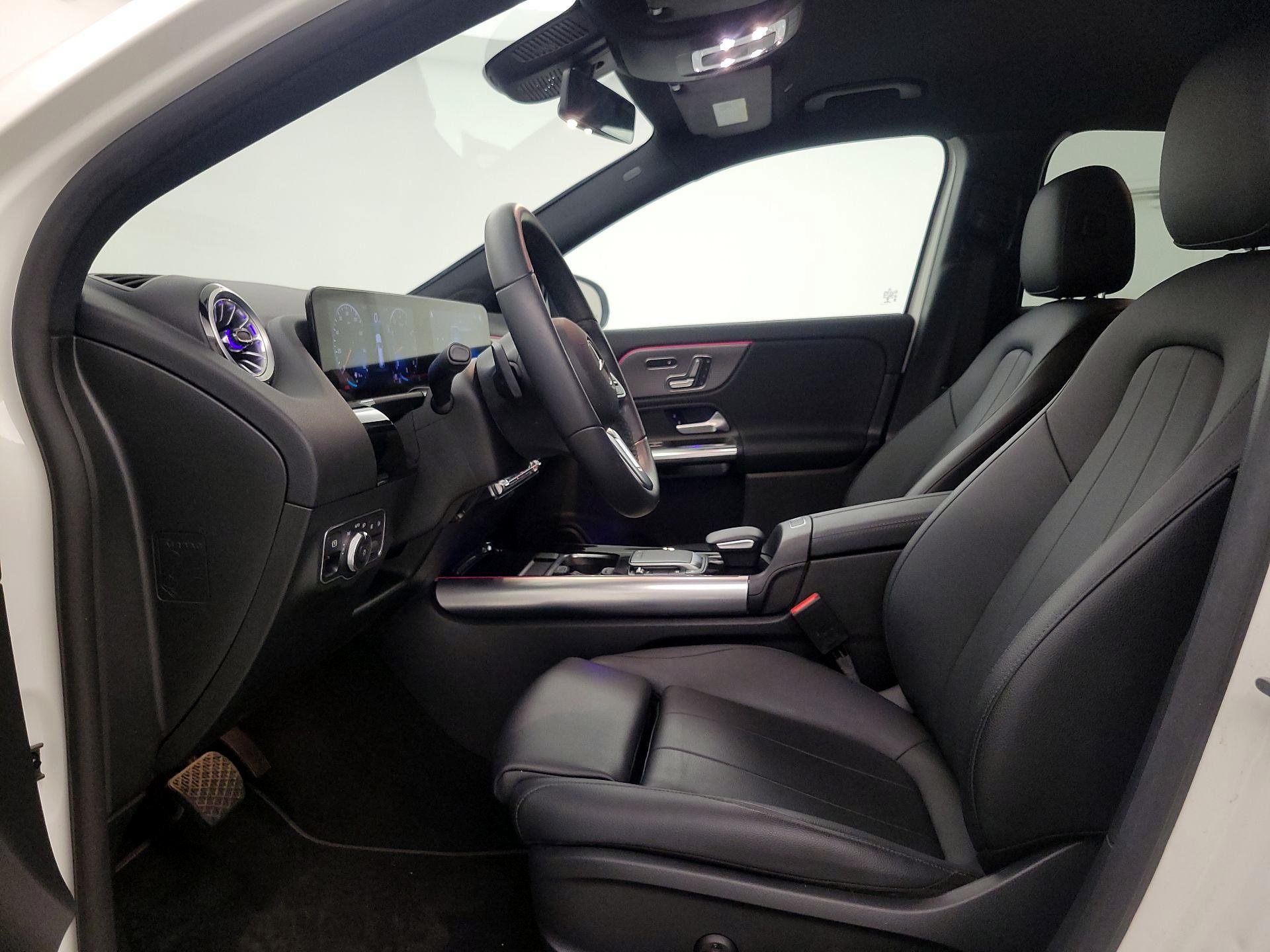 Thumbnail: 2022 Mercedes-Benz GLA - 11