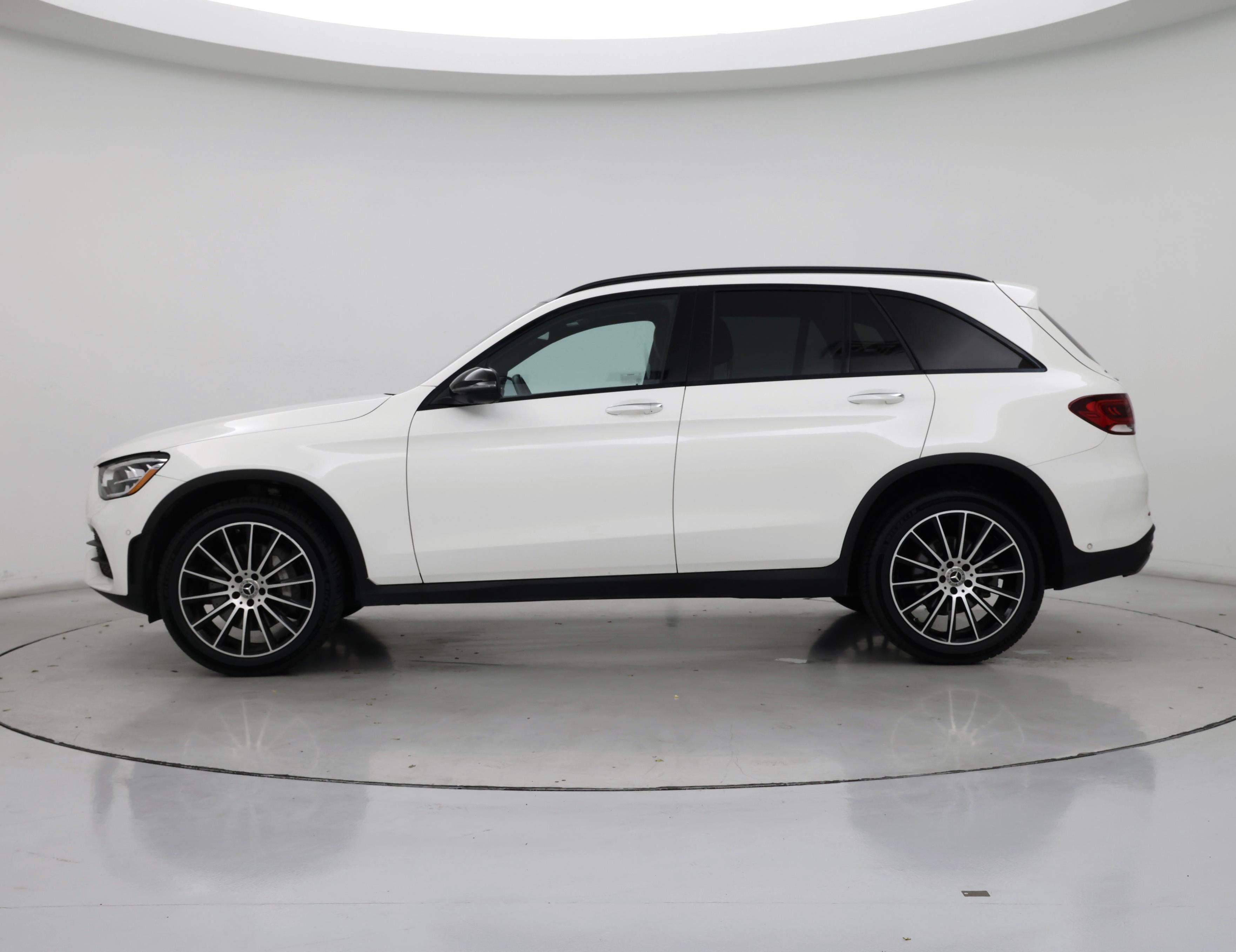 Thumbnail: 2022 Mercedes-Benz GLC - 3