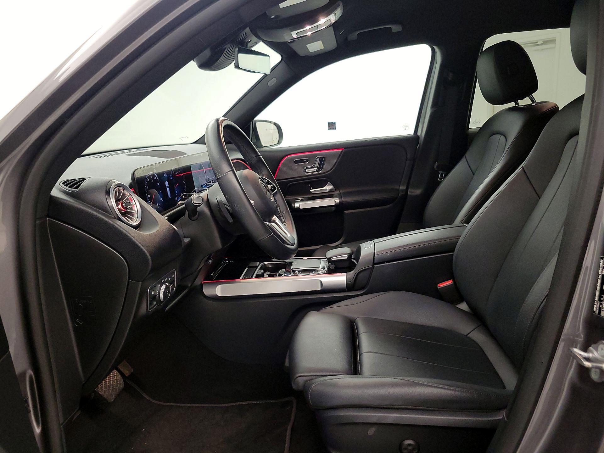 Thumbnail: 2022 Mercedes-Benz GLB - 11