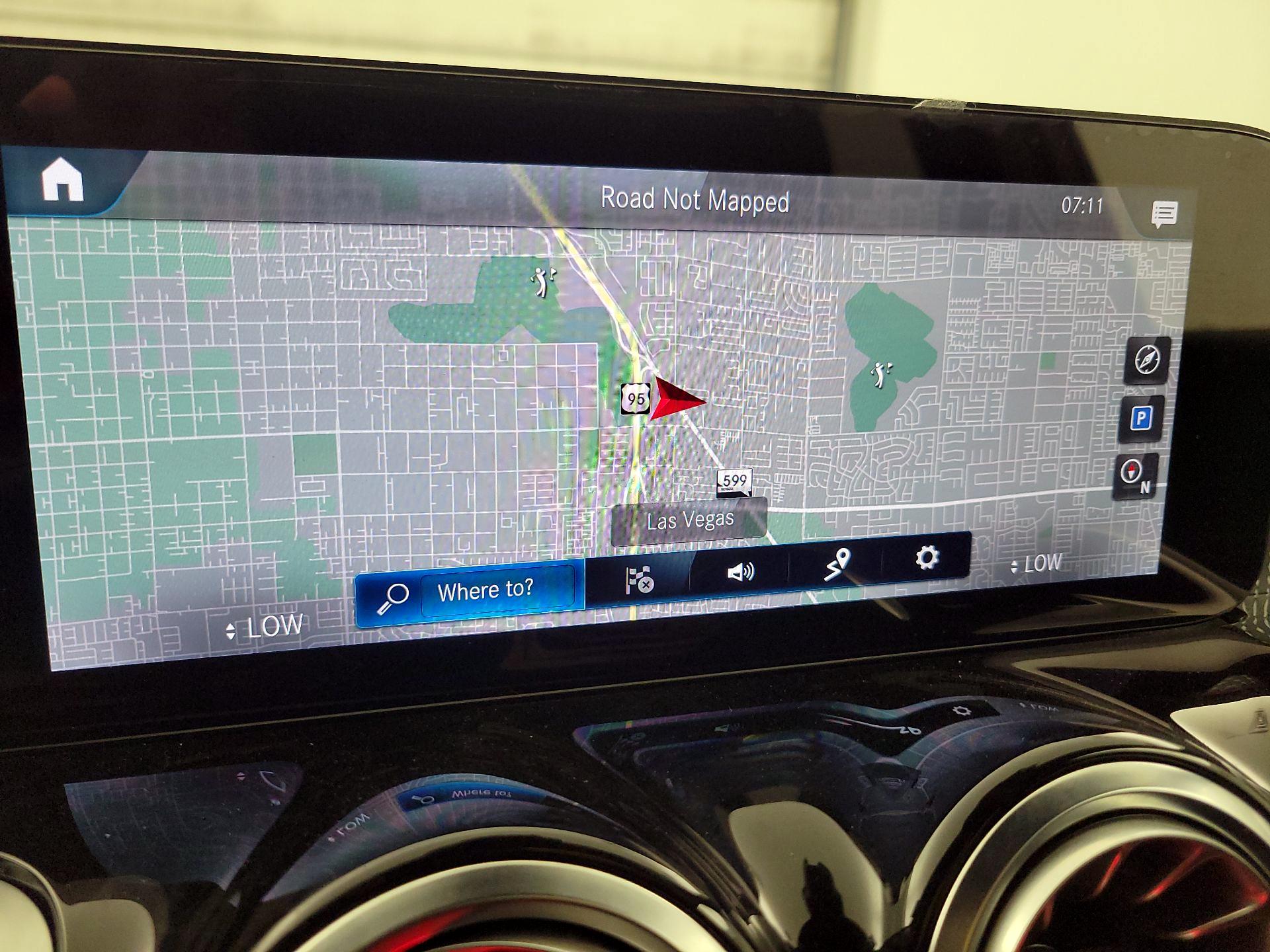 Thumbnail: 2022 Mercedes-Benz GLB - 14