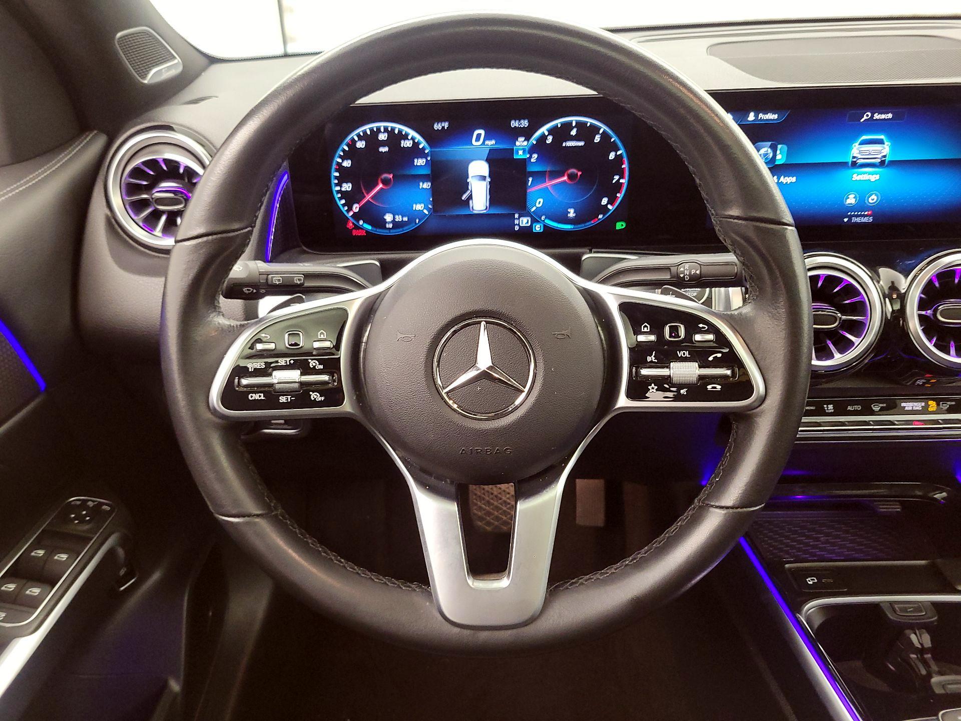Thumbnail: 2023 Mercedes-Benz GLB - 10