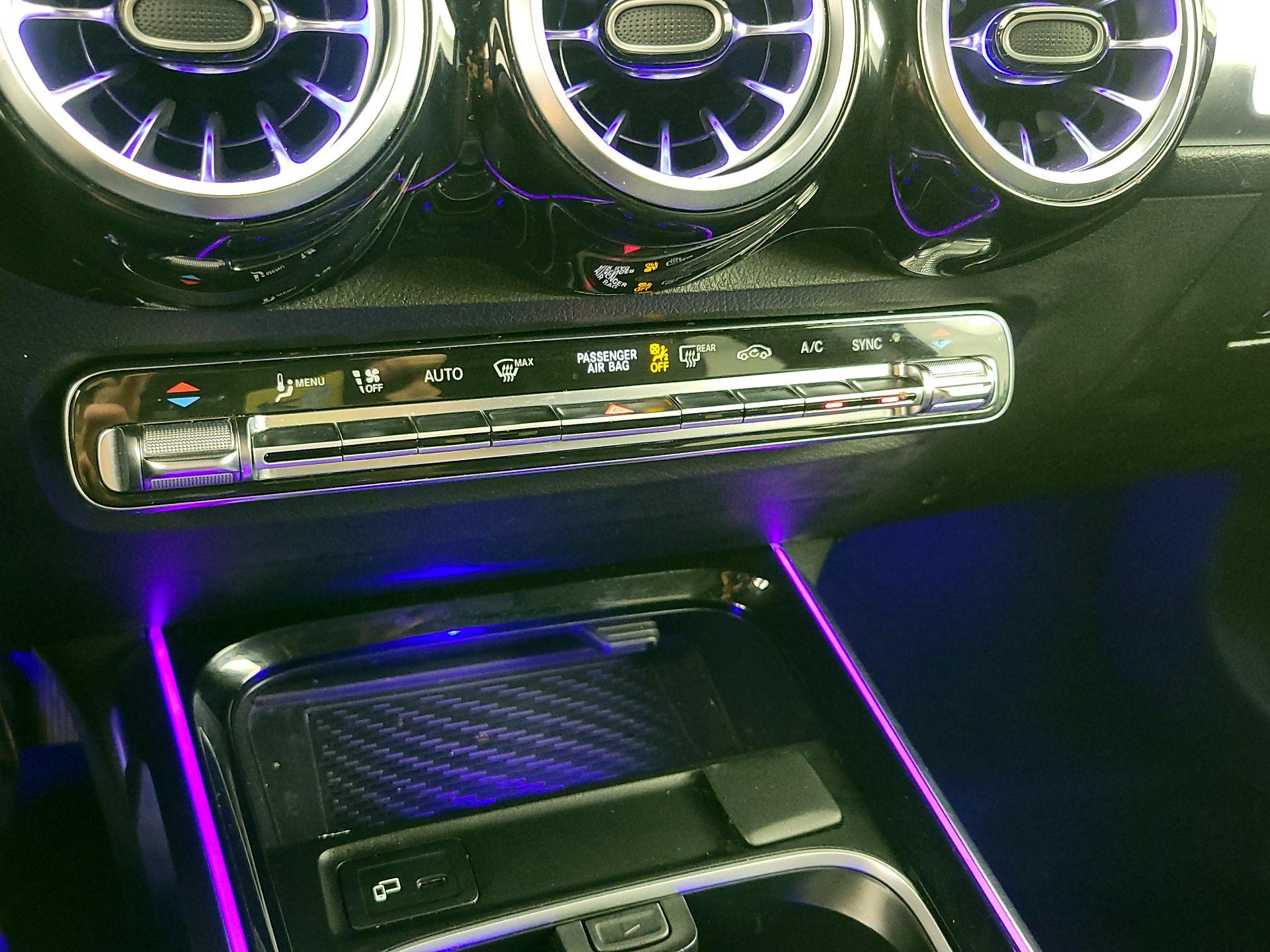 Thumbnail: 2023 Mercedes-Benz GLB - 16