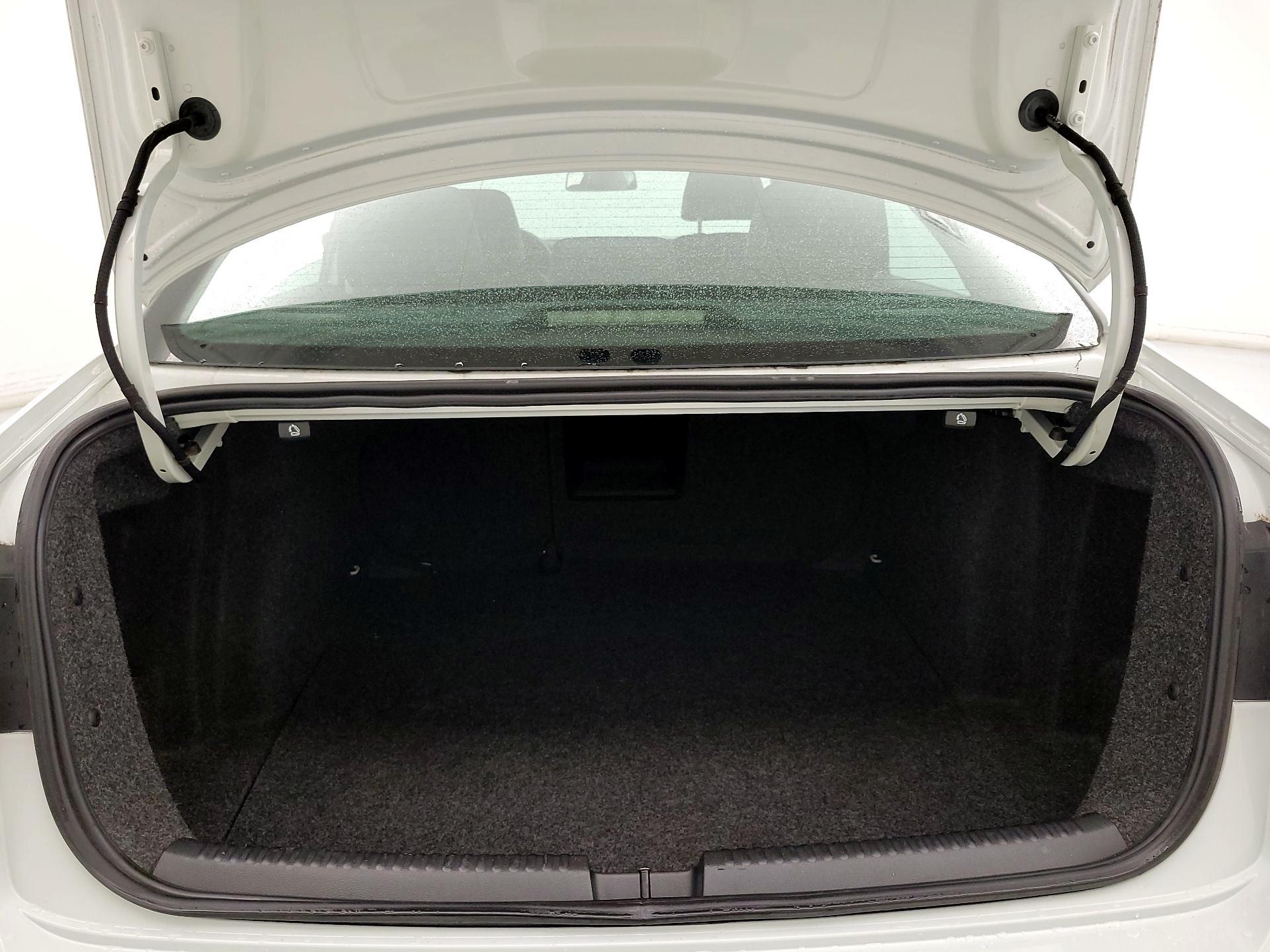 Thumbnail: 2018 Volkswagen Jetta - 20