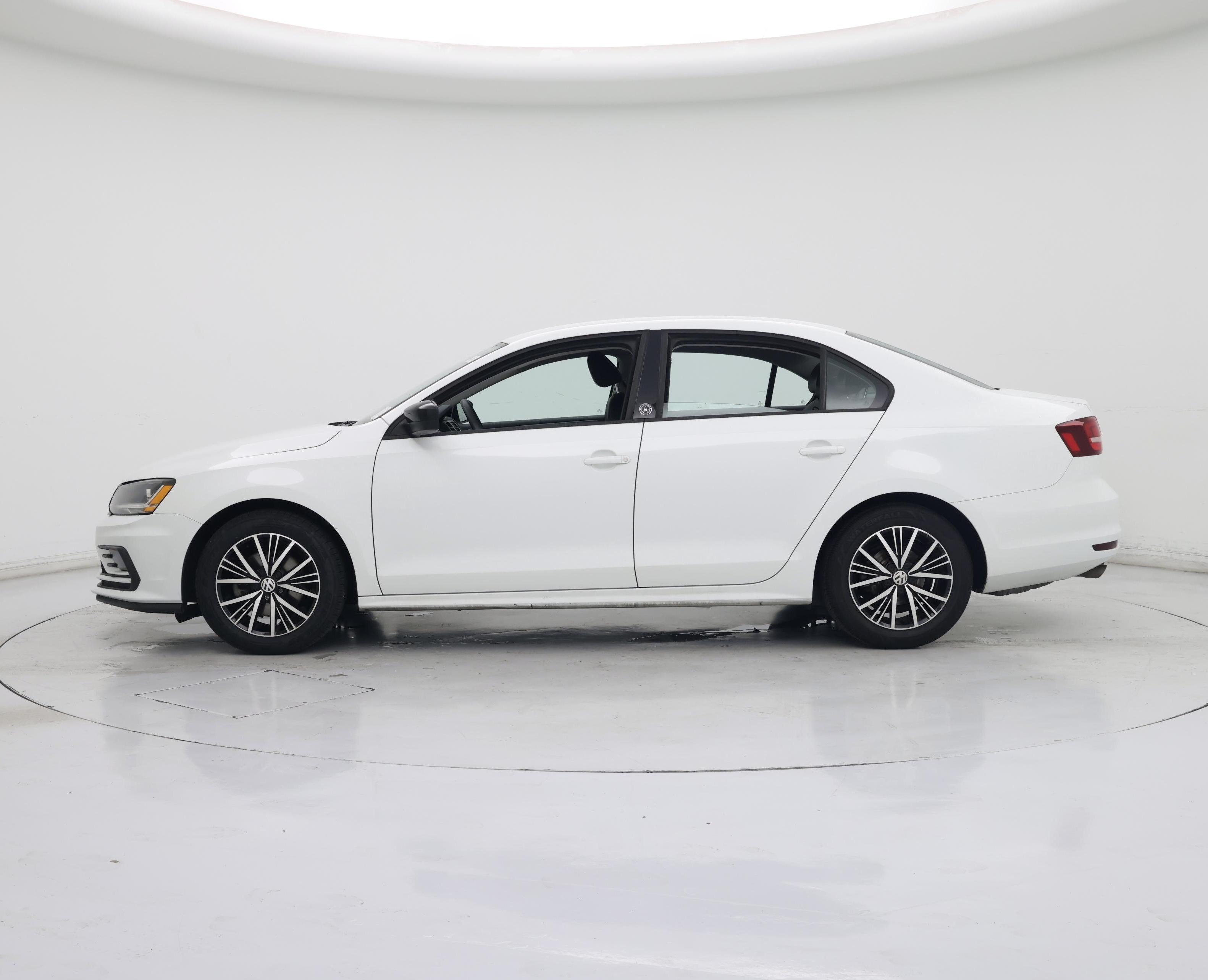 Thumbnail: 2018 Volkswagen Jetta - 3