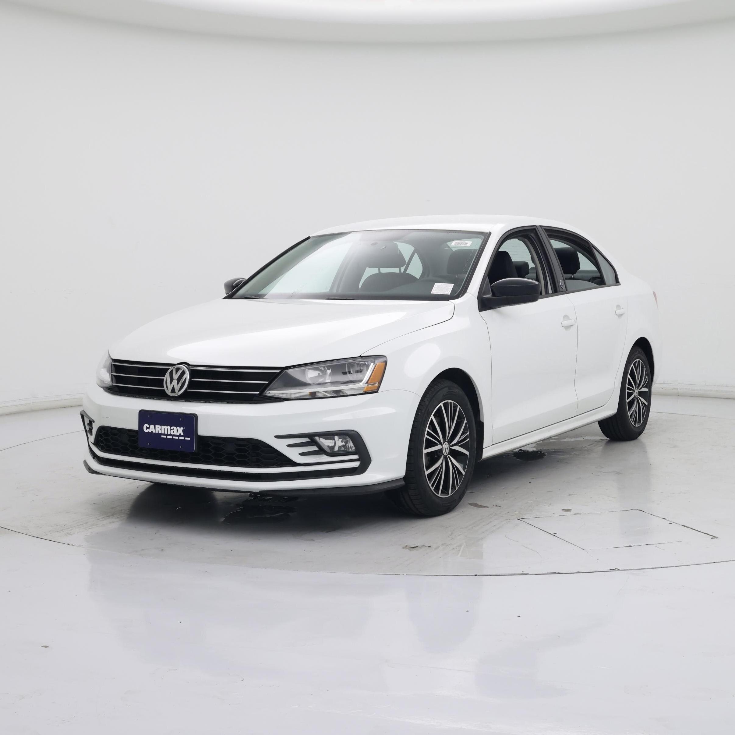 Thumbnail: 2018 Volkswagen Jetta - 4