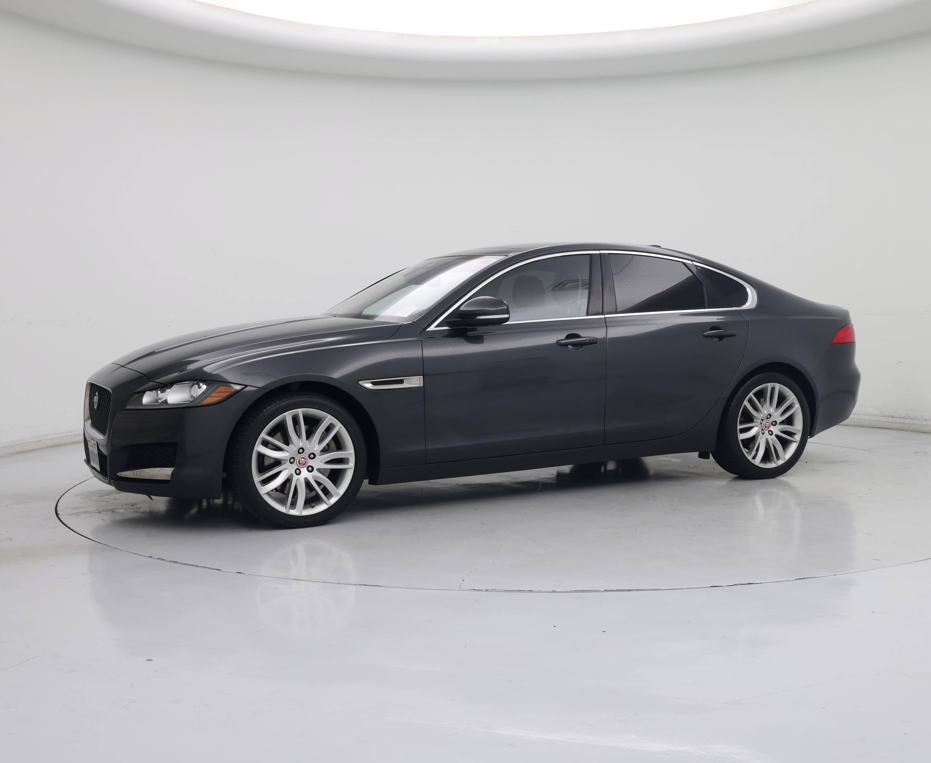 Thumbnail: 2016 Jaguar XF - 4