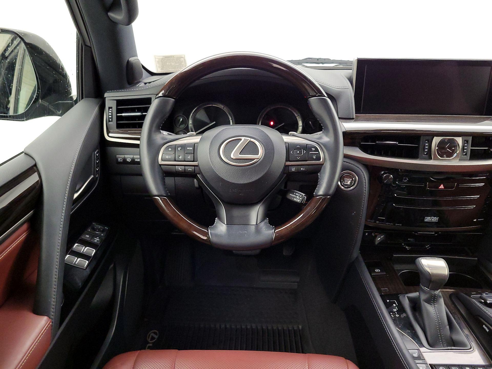 Thumbnail: 2020 Lexus LX - 10