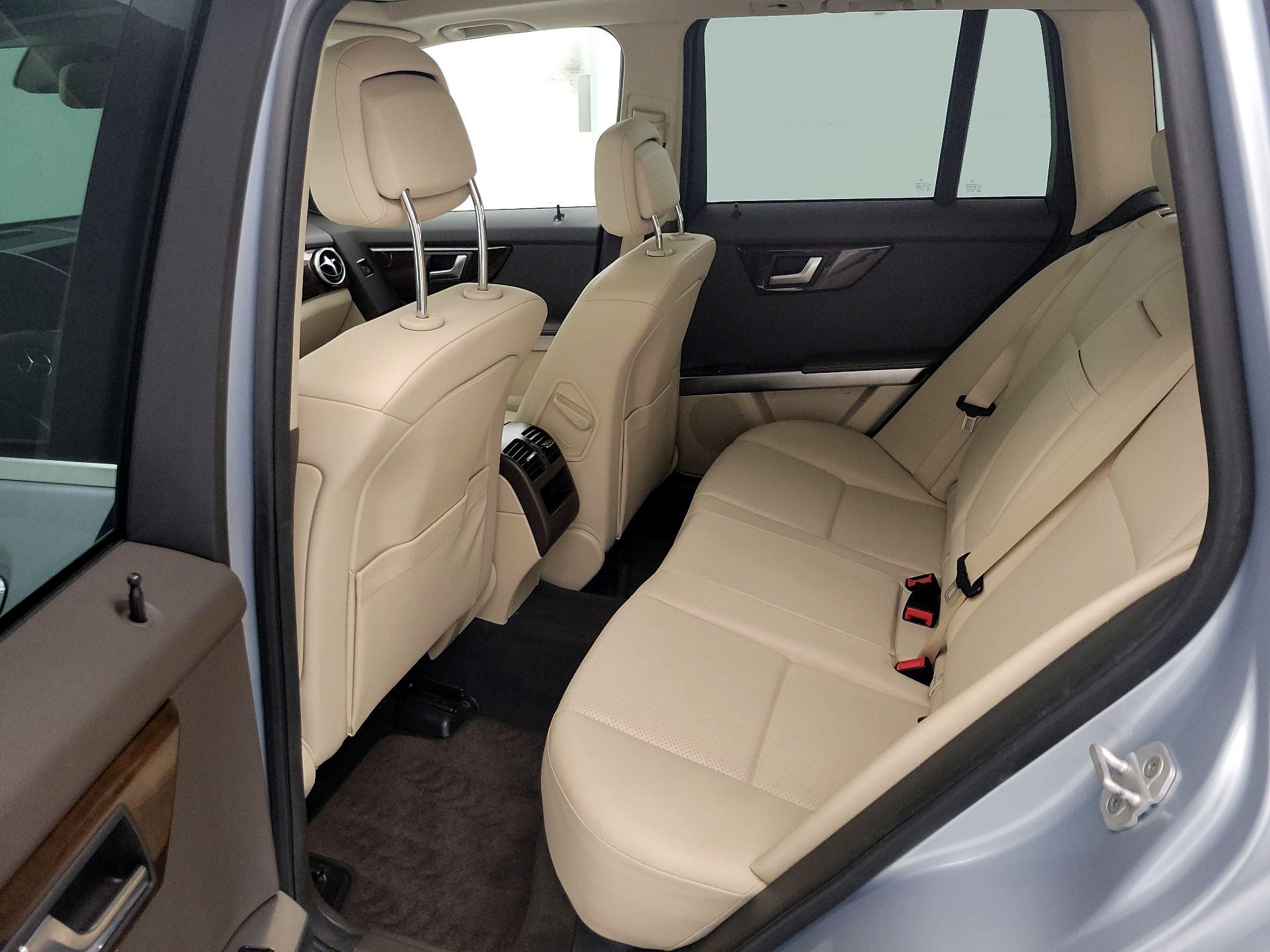 Thumbnail: 2015 Mercedes-Benz GLK - 19