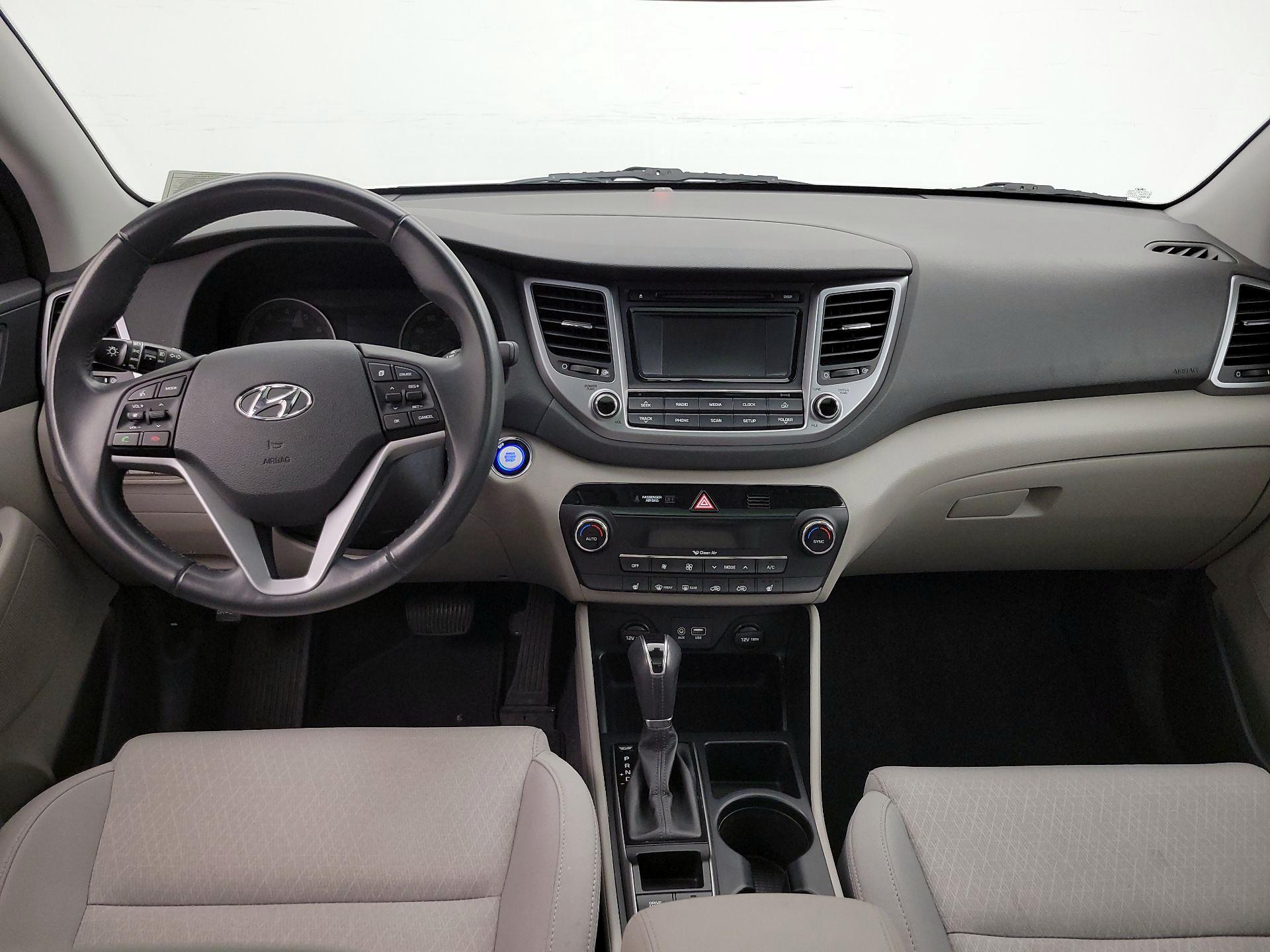 Thumbnail: 2017 Hyundai Tucson - 9
