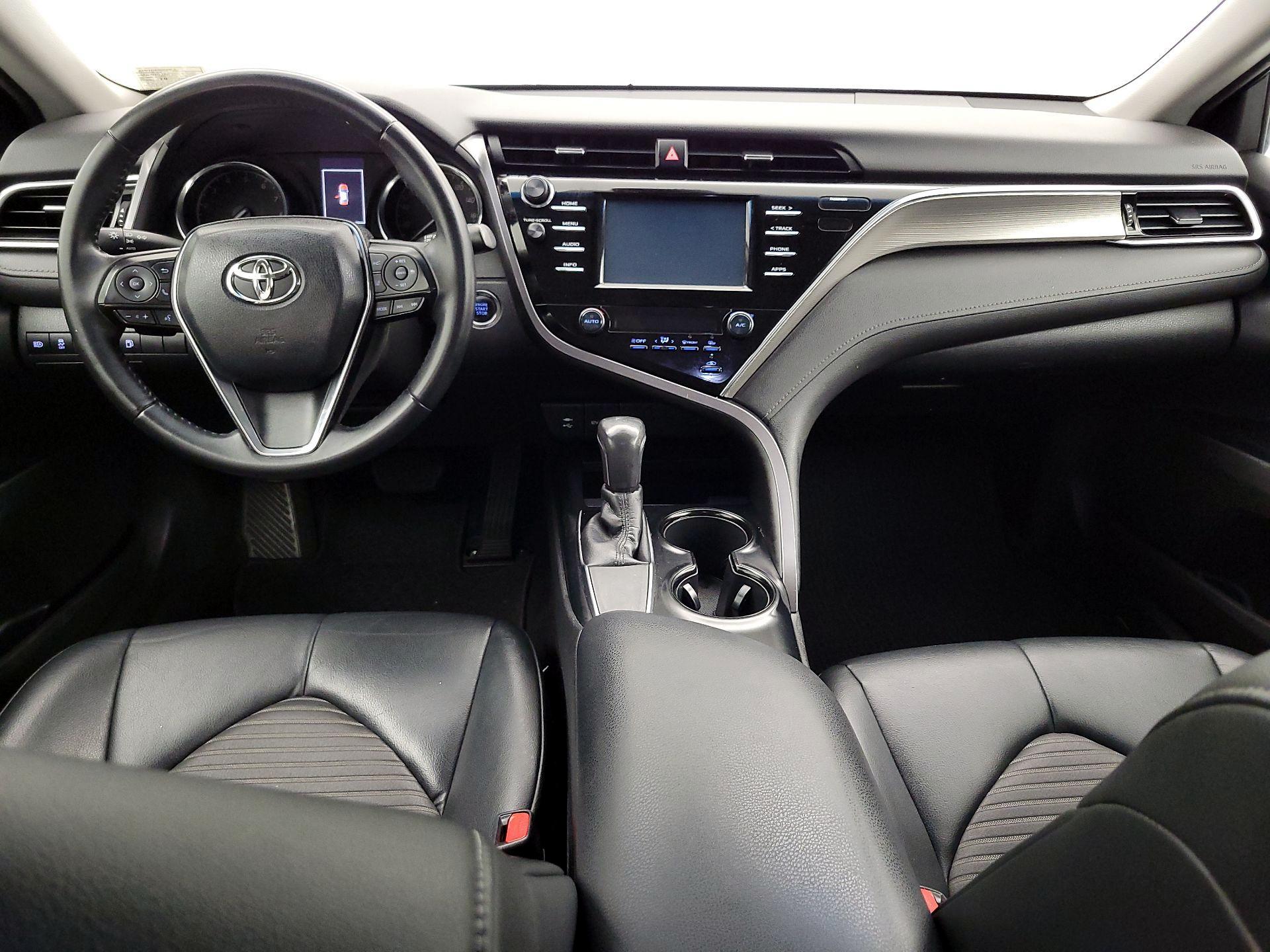 Thumbnail: 2018 Toyota Camry - 9