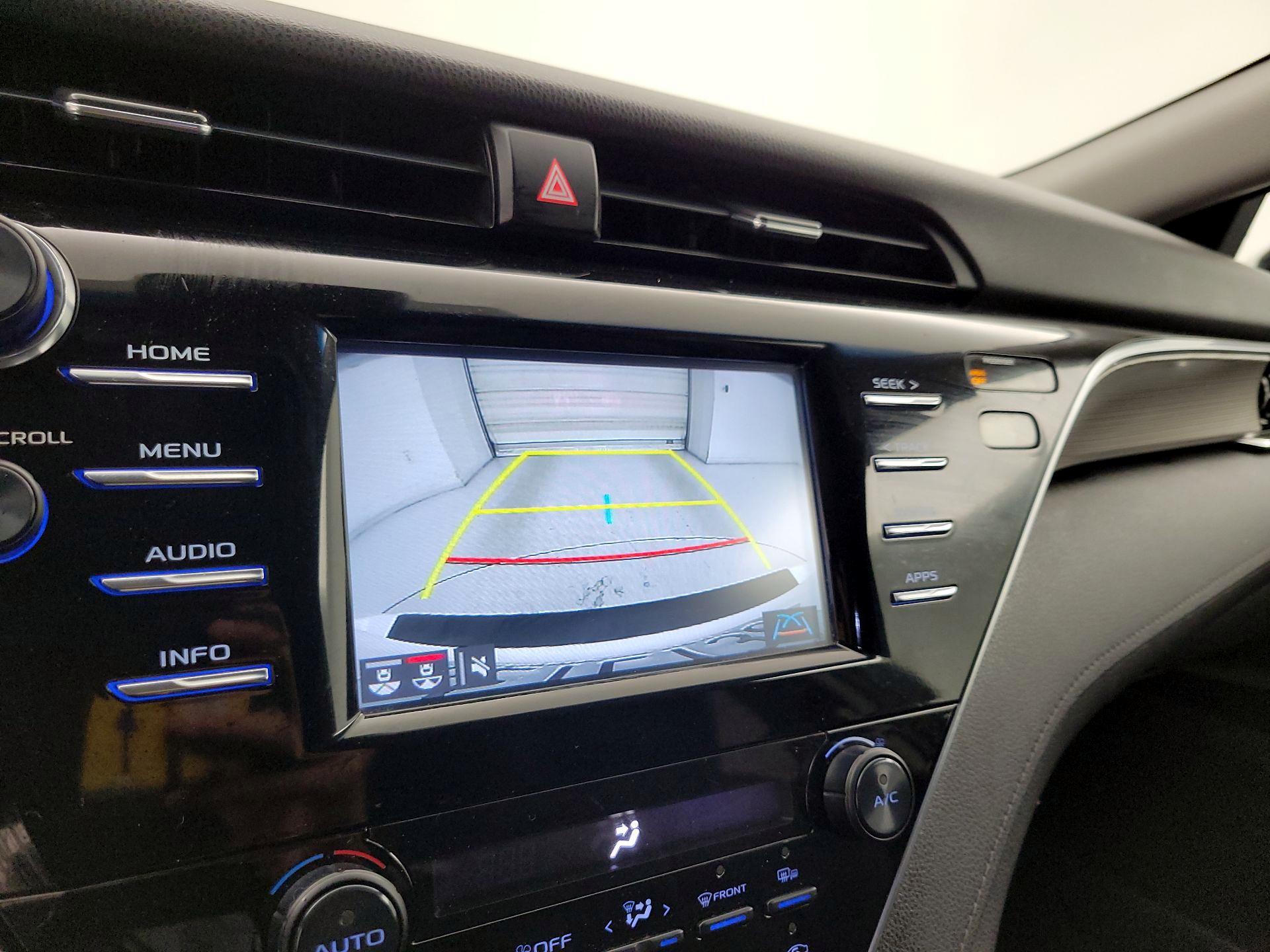 Thumbnail: 2018 Toyota Camry - 14