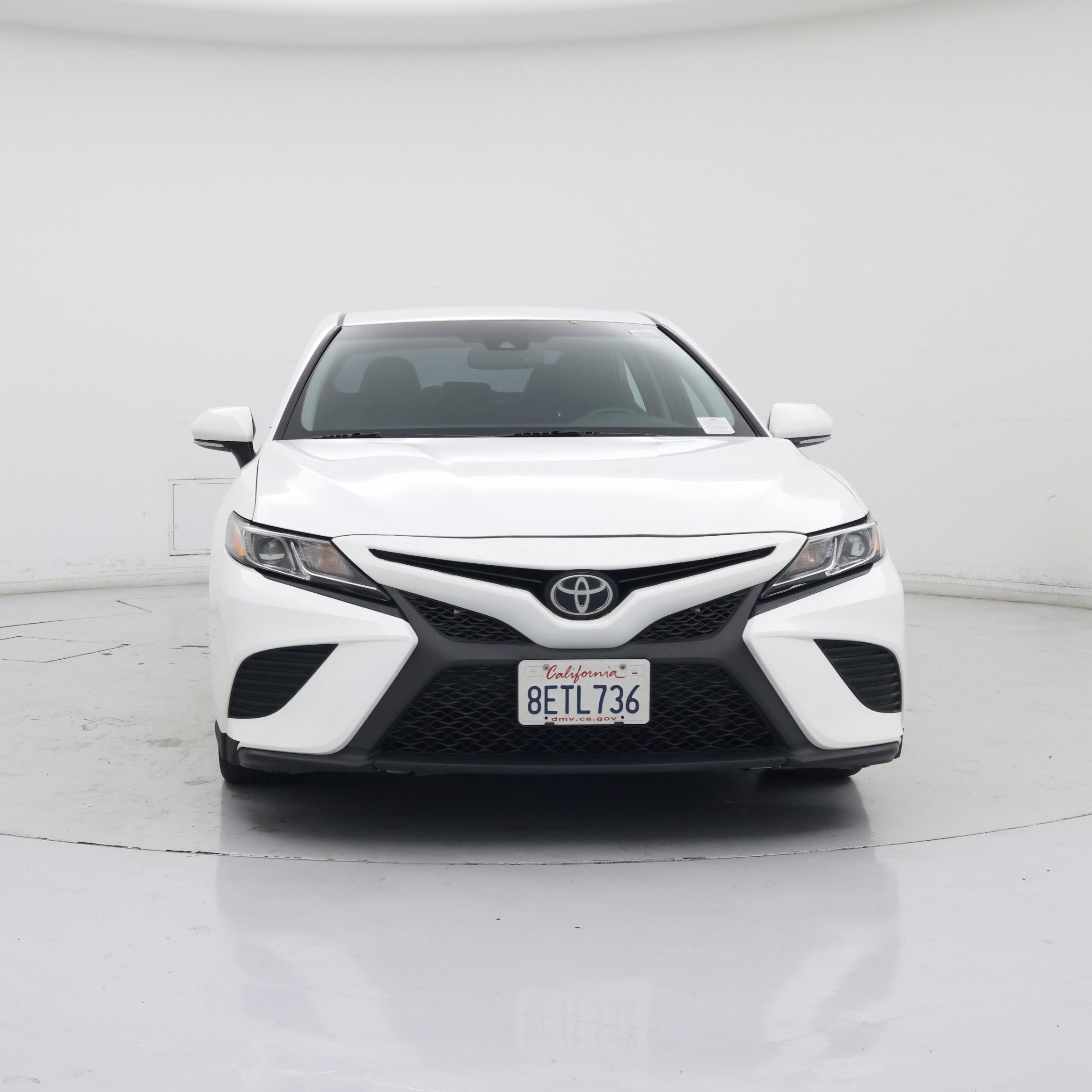 Thumbnail: 2018 Toyota Camry - 5