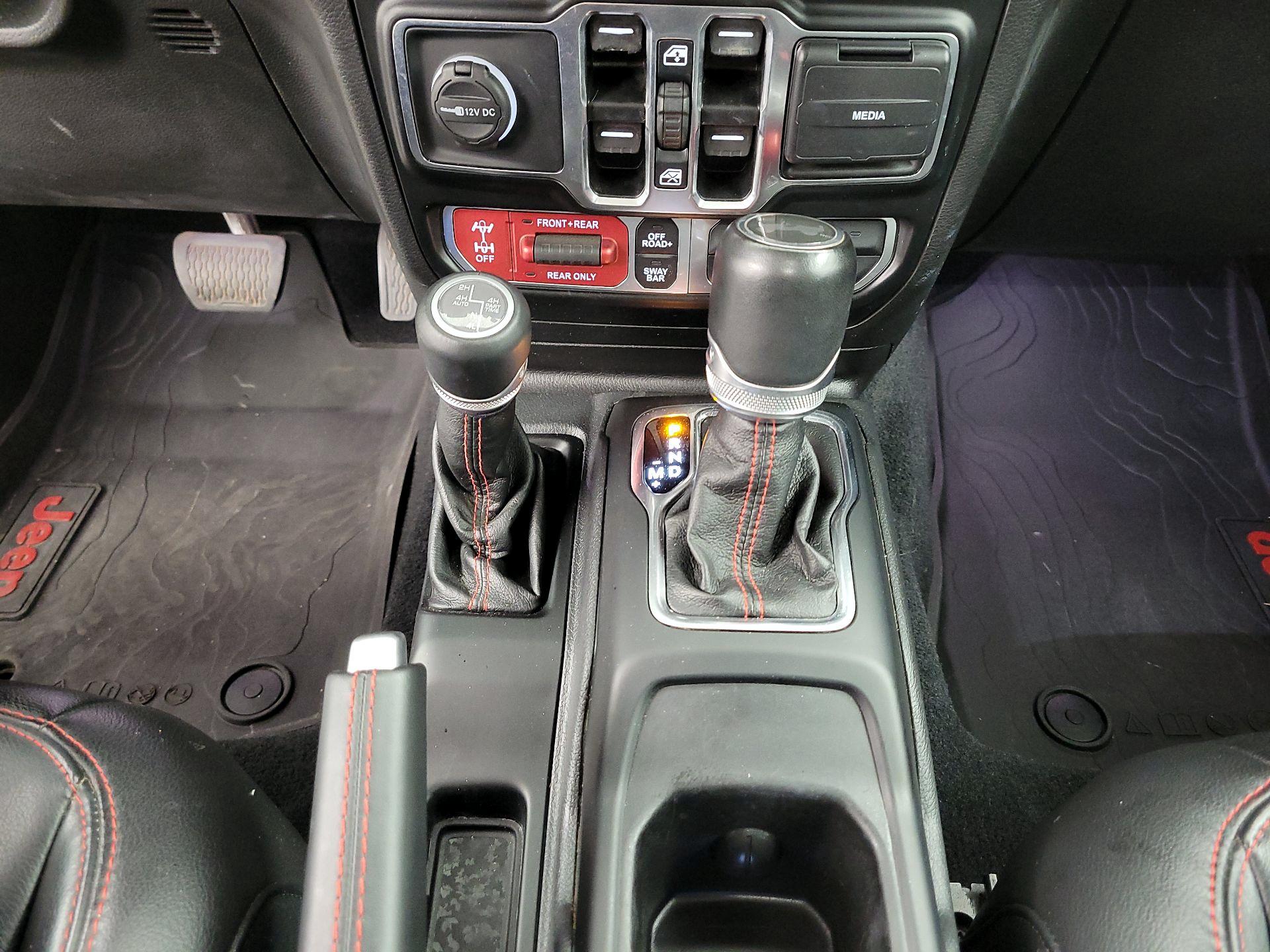 Thumbnail: 2021 Jeep Wrangler - 17