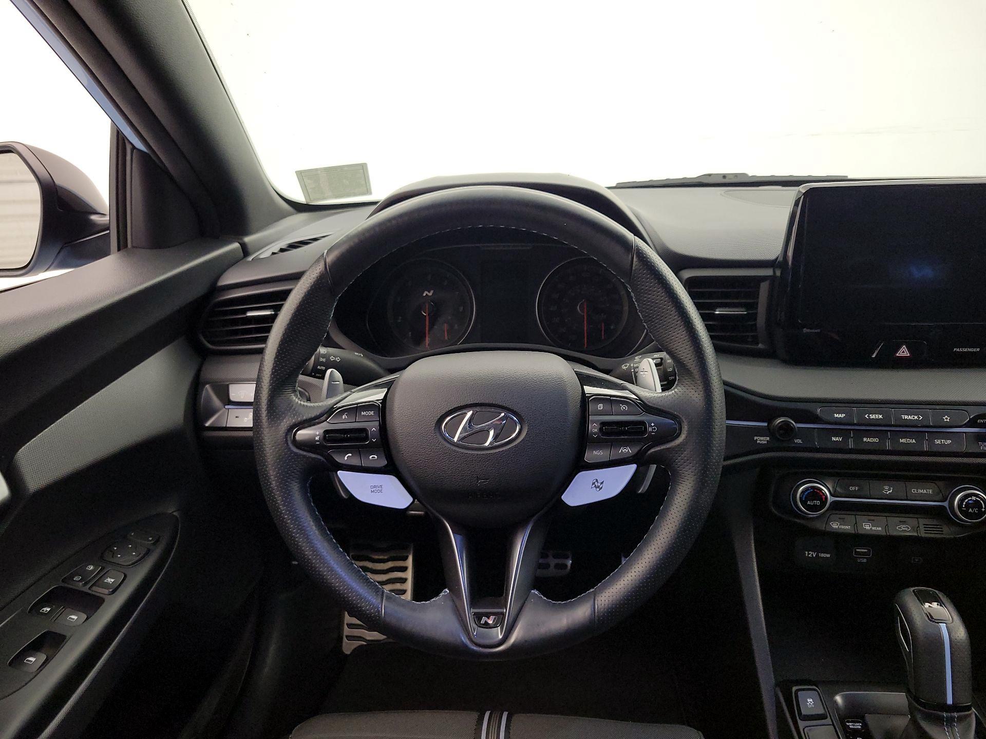 Thumbnail: 2021 Hyundai Veloster - 10