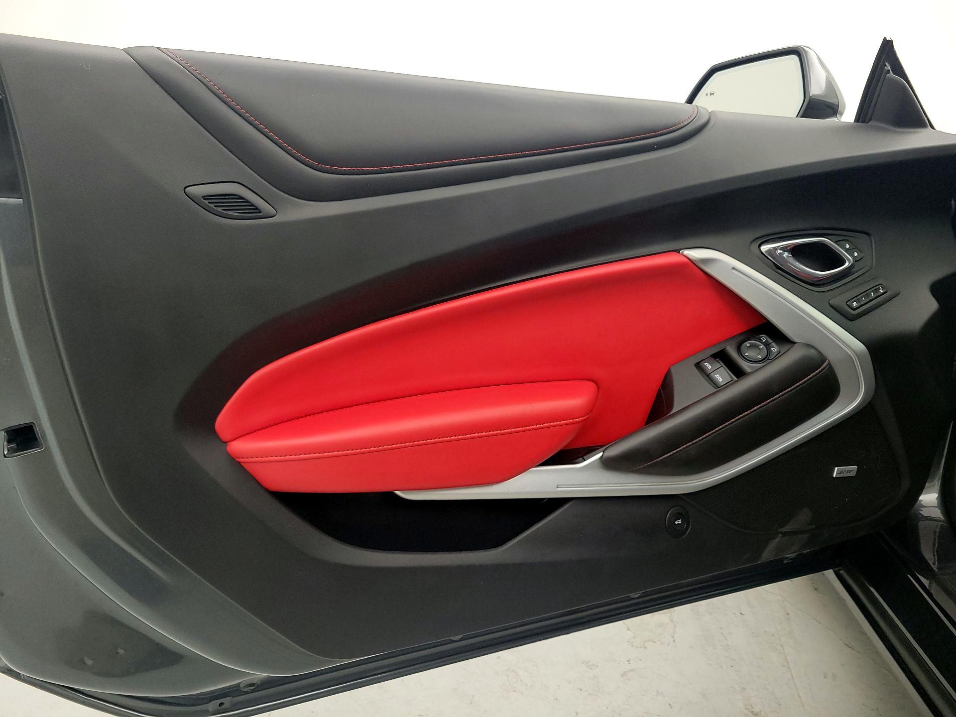 Thumbnail: 2017 Chevrolet Camaro - 12