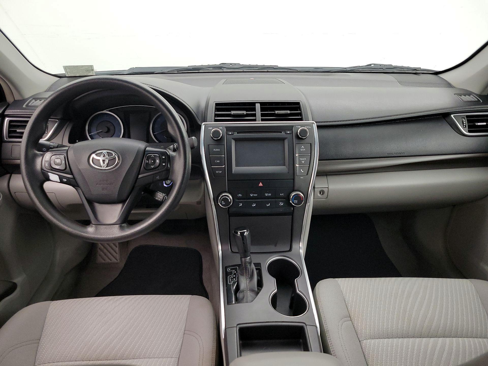 Thumbnail: 2017 Toyota Camry - 9