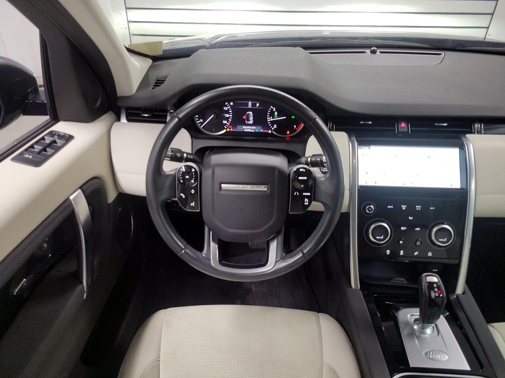 Thumbnail: 2020 Land Rover Discovery Sport - 10