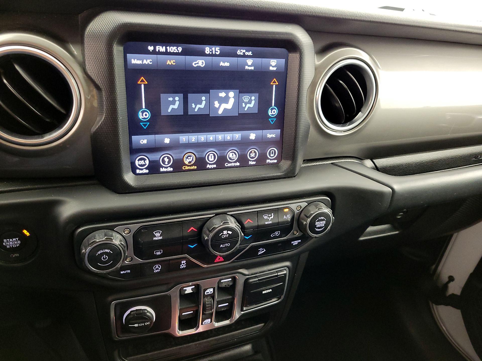Thumbnail: 2018 Jeep Wrangler - 17