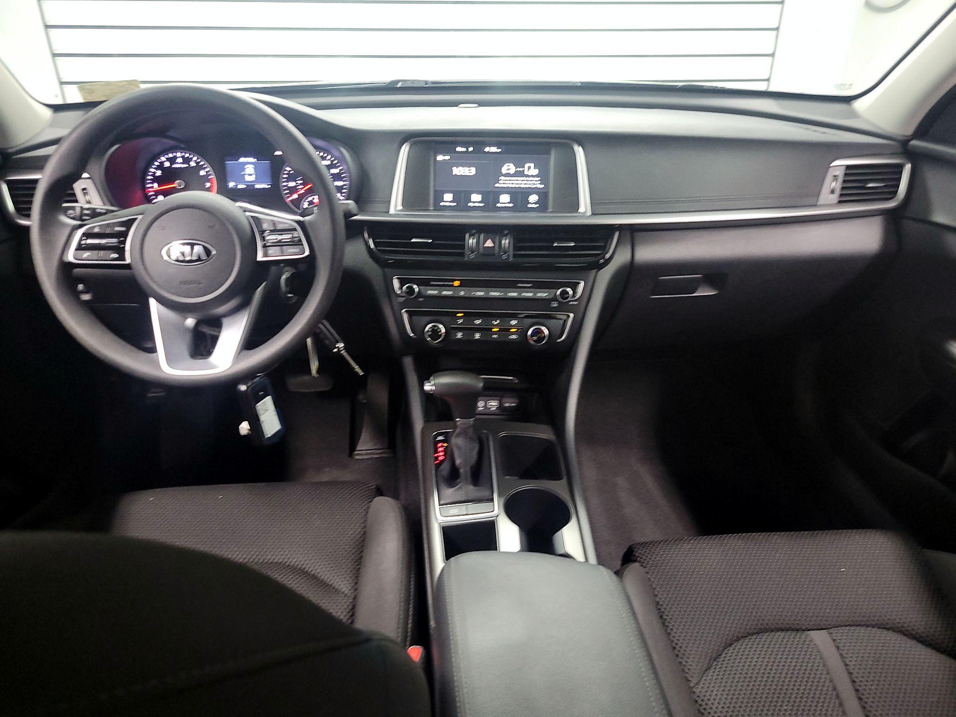 Thumbnail: 2020 Kia Optima - 9