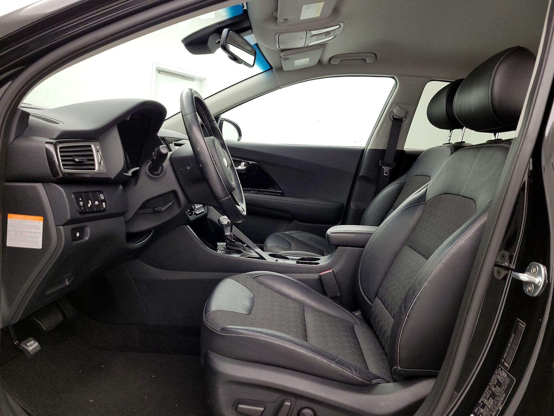 Thumbnail: 2019 Kia Niro - 11