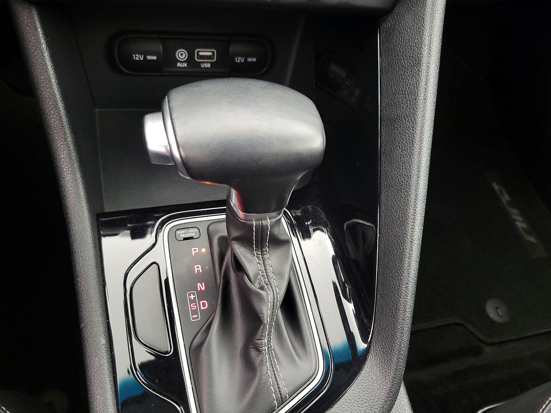 Thumbnail: 2019 Kia Niro - 17