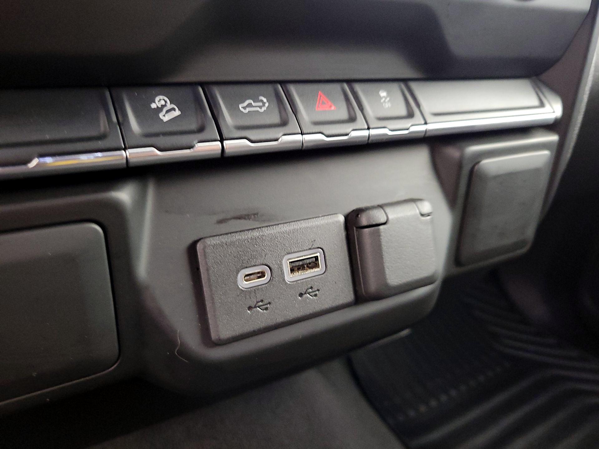 Thumbnail: 2021 Chevrolet Silverado 1500 - 18