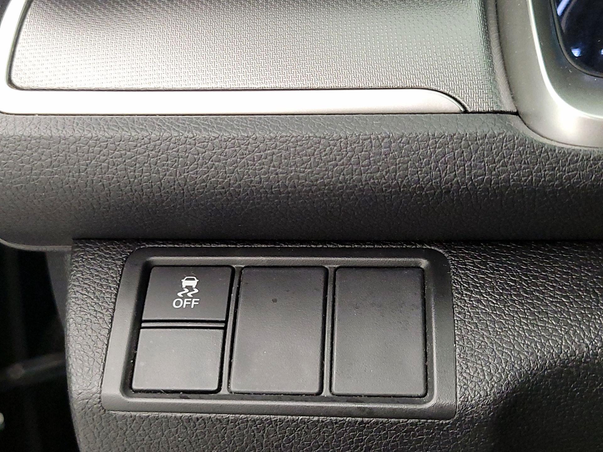 Thumbnail: 2016 Honda Civic - 13