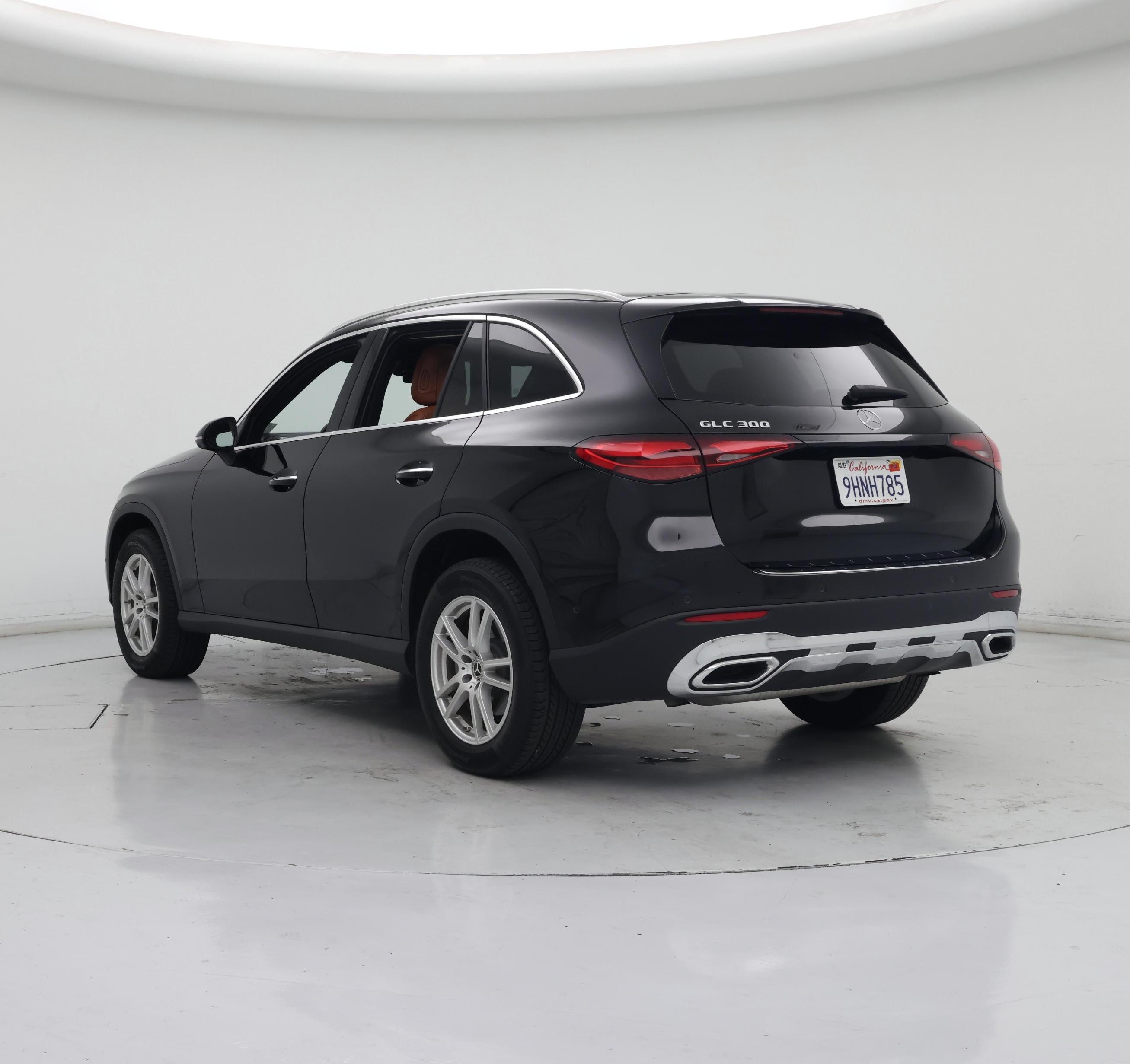 Thumbnail: 2023 Mercedes-Benz GLC - 2
