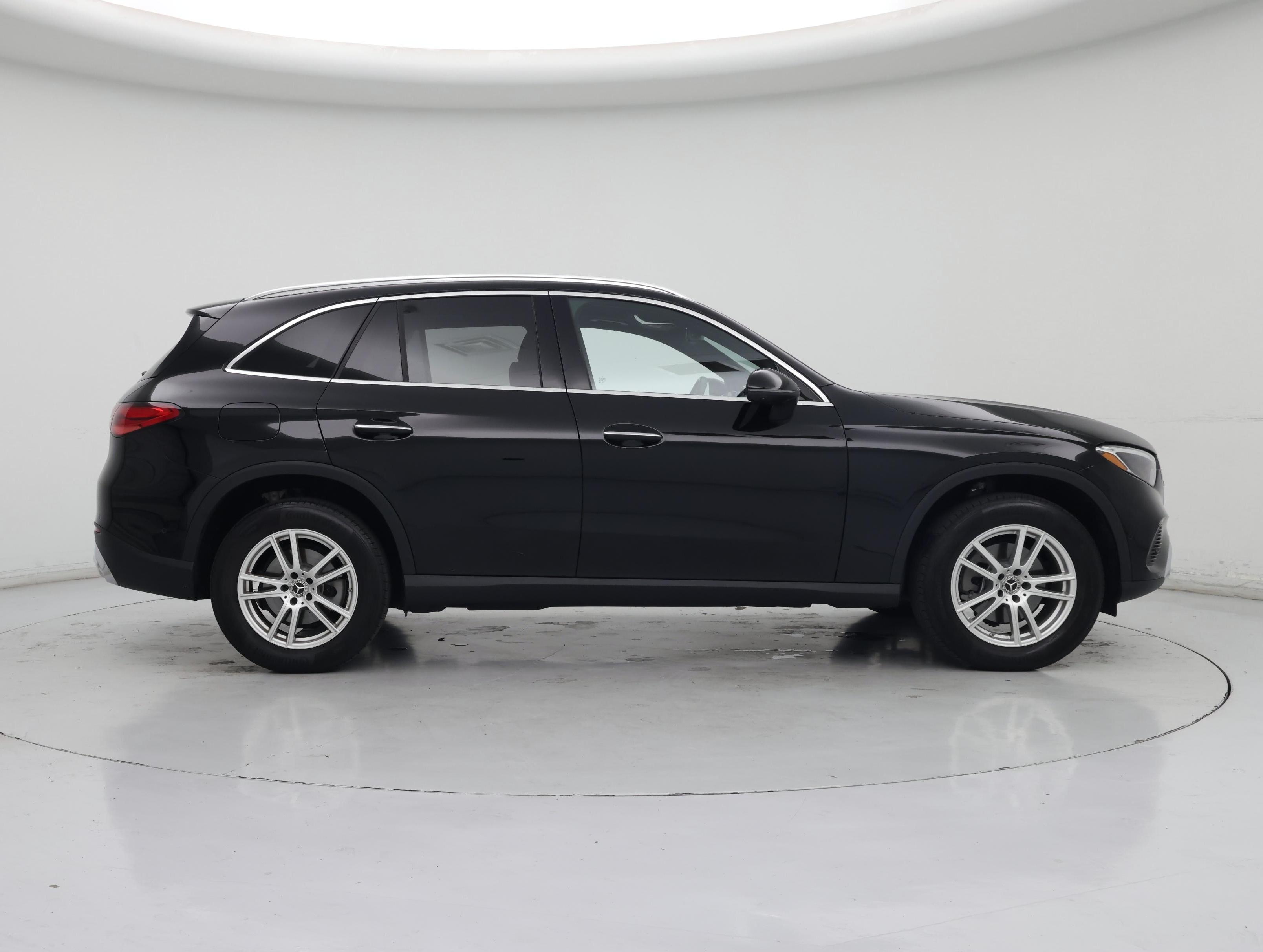 Thumbnail: 2023 Mercedes-Benz GLC - 7