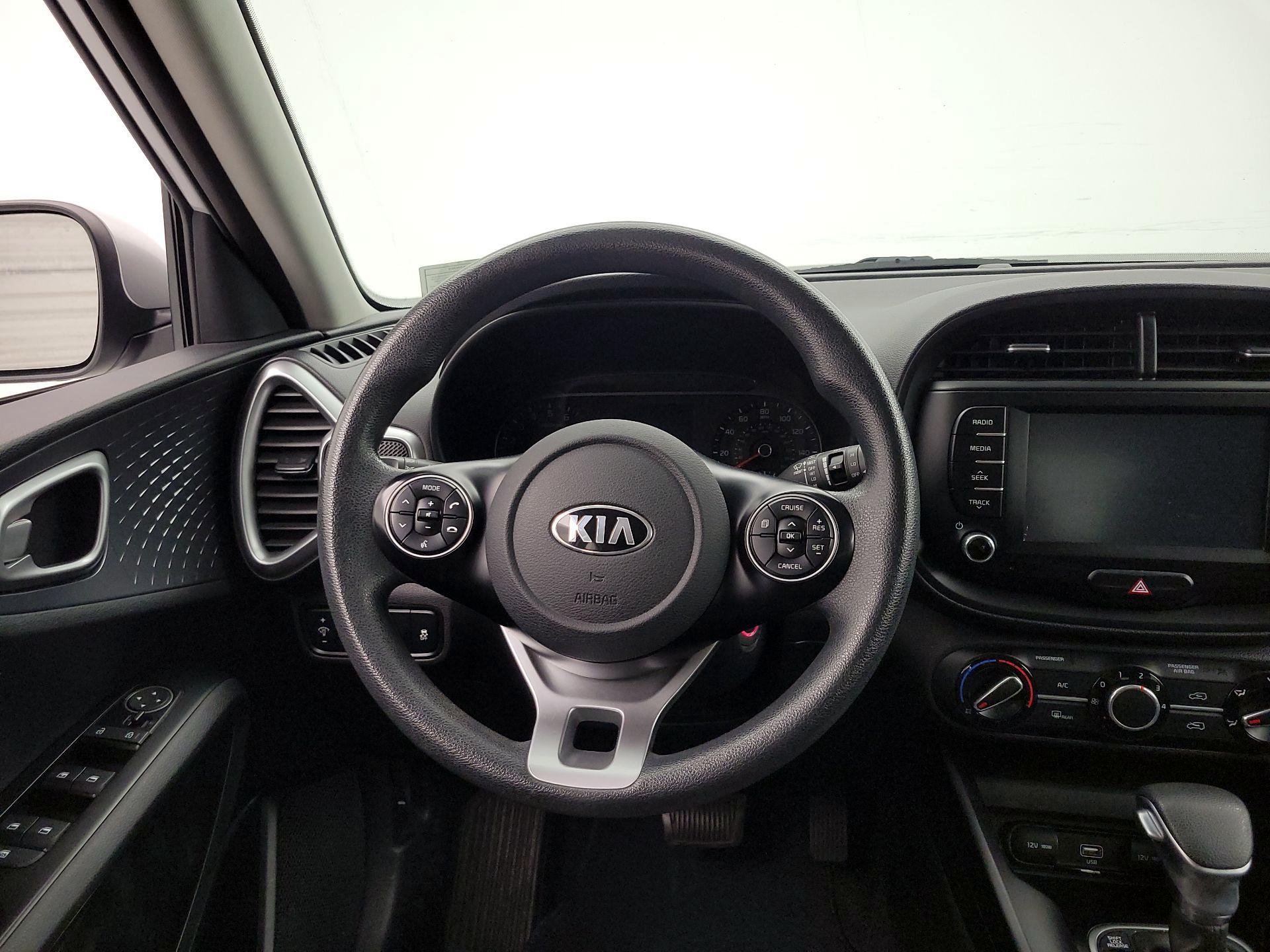Thumbnail: 2020 Kia Soul - 10