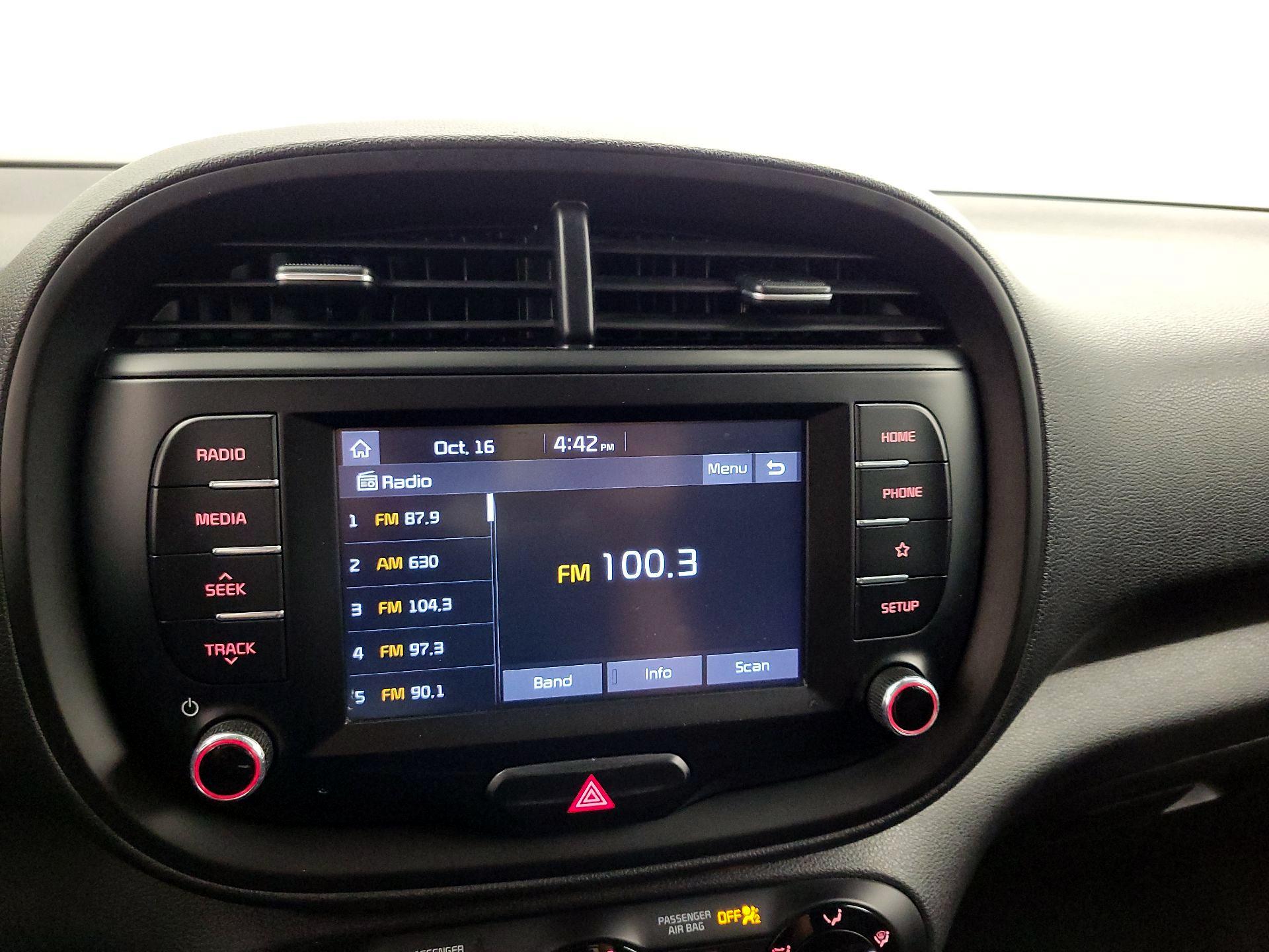 Thumbnail: 2020 Kia Soul - 15
