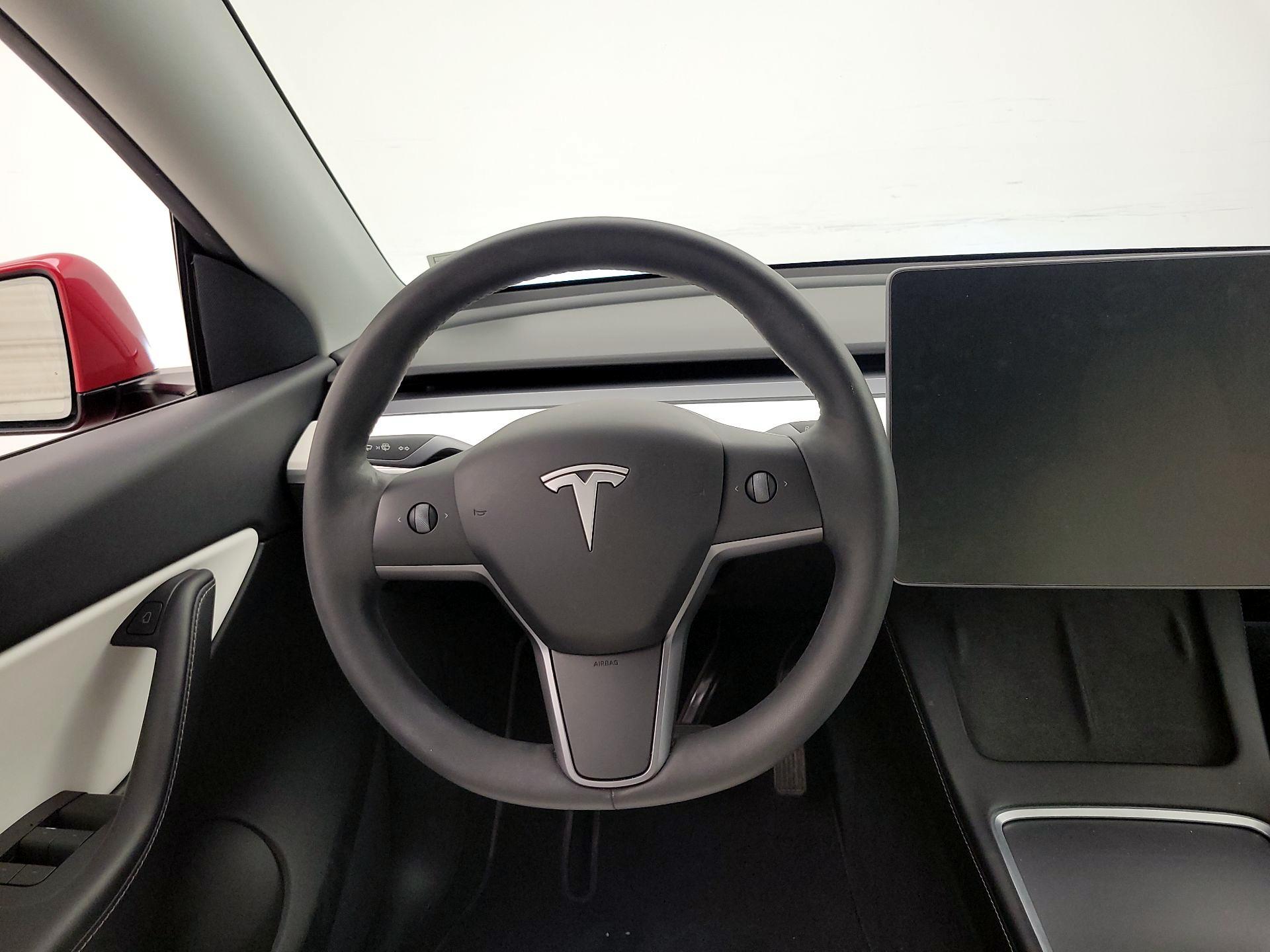 Thumbnail: 2022 Tesla Model Y - 10