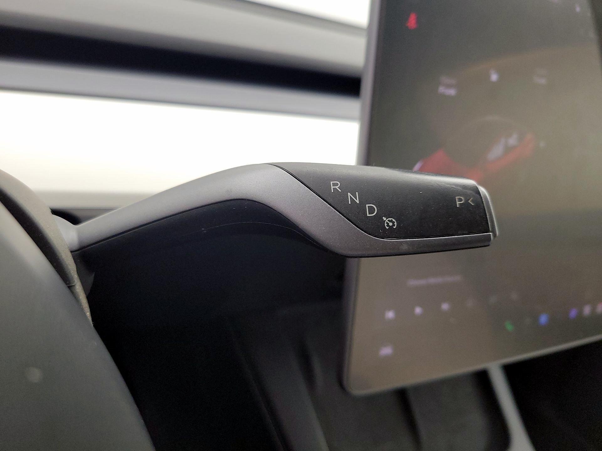 Thumbnail: 2022 Tesla Model Y - 17