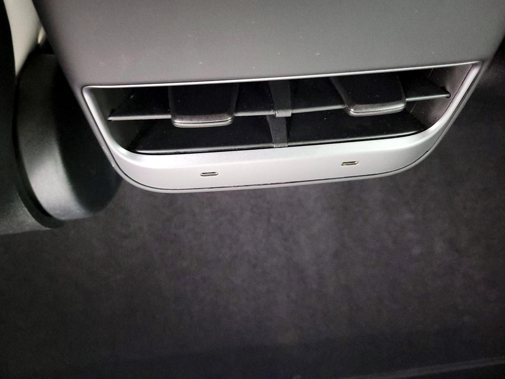 Thumbnail: 2022 Tesla Model Y - 18