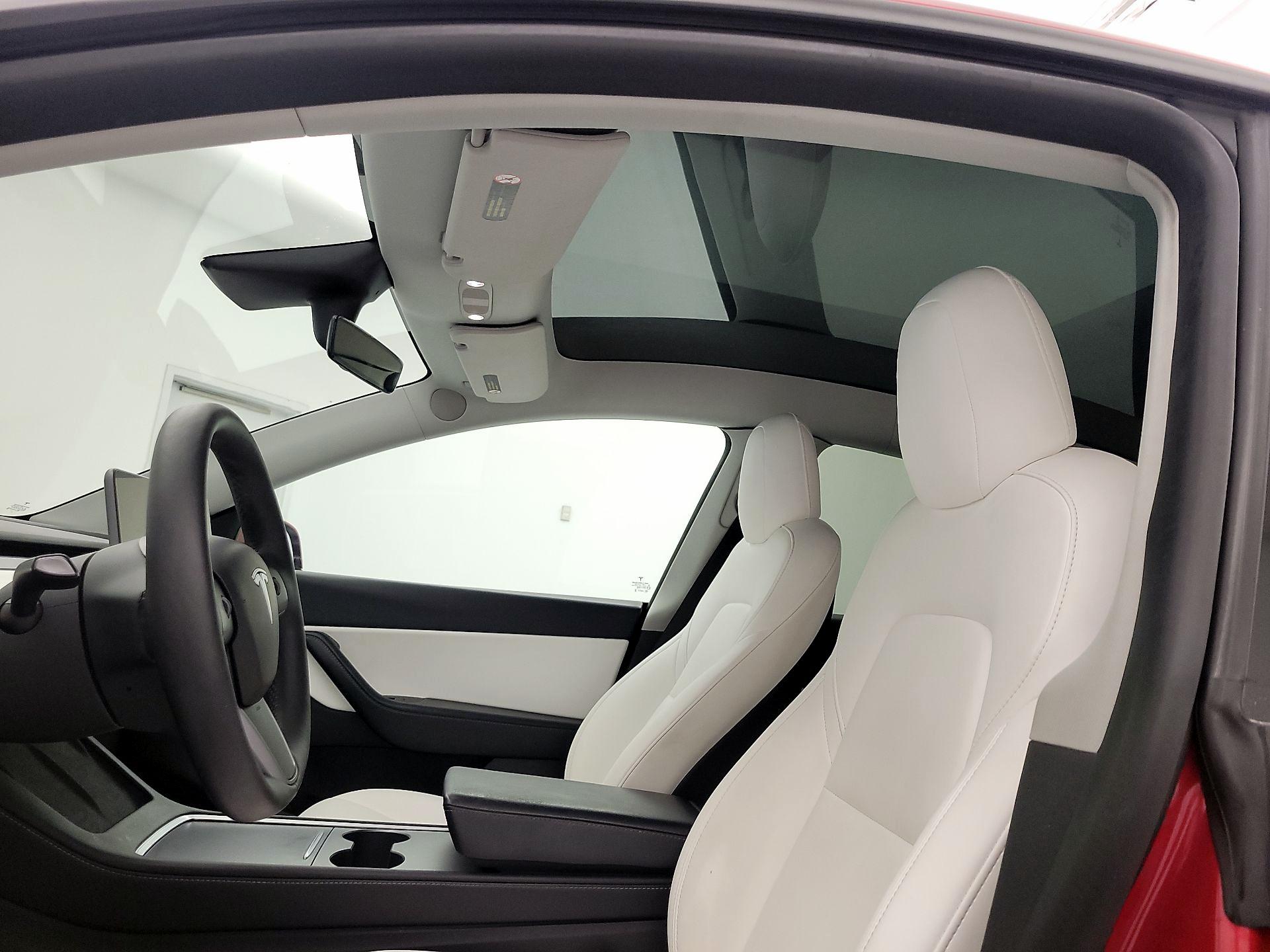 Thumbnail: 2022 Tesla Model Y - 19