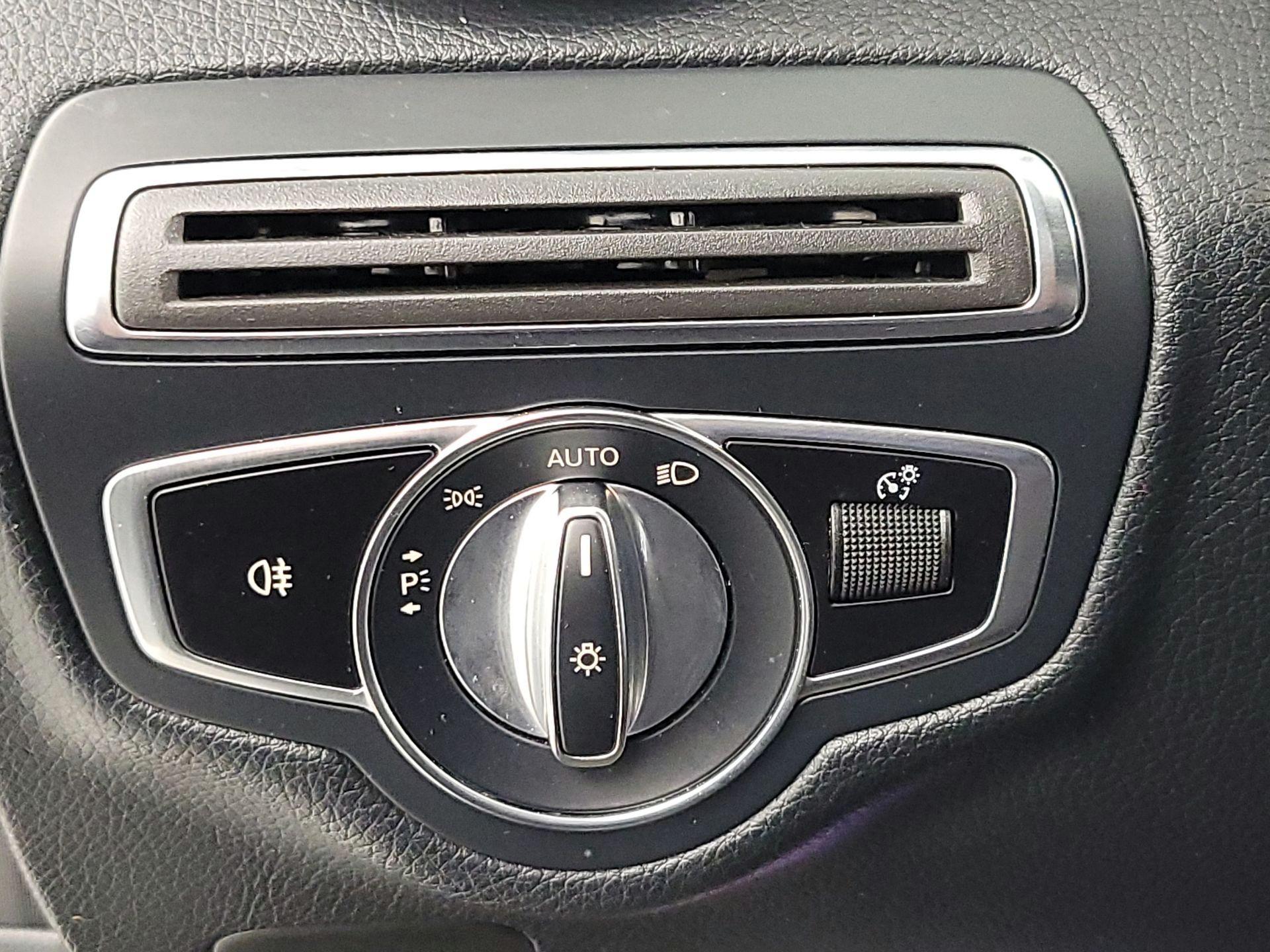 Thumbnail: 2019 Mercedes-Benz C-Class - 13